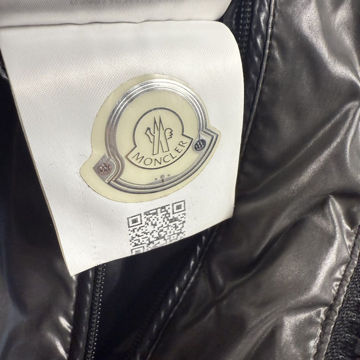 Moncler Moncler Maya Giubbotto Black Lacquer Nylon Down Pufer Jacket Size US L / EU 52-54 / 3 - 14 Thumbnail