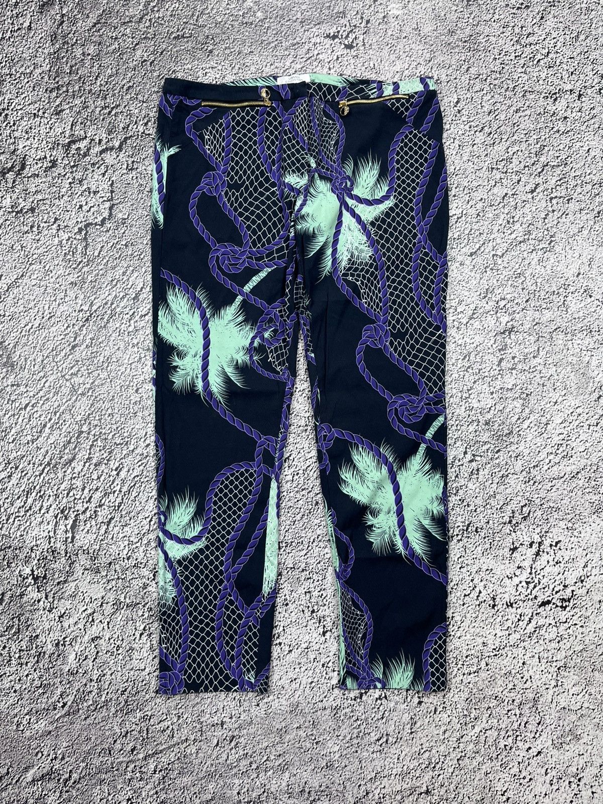 Versace Vintage Versace Tropical Printed Art Viscose Pants Size 30" / US 8 / IT 44 - 1 Thumbnail