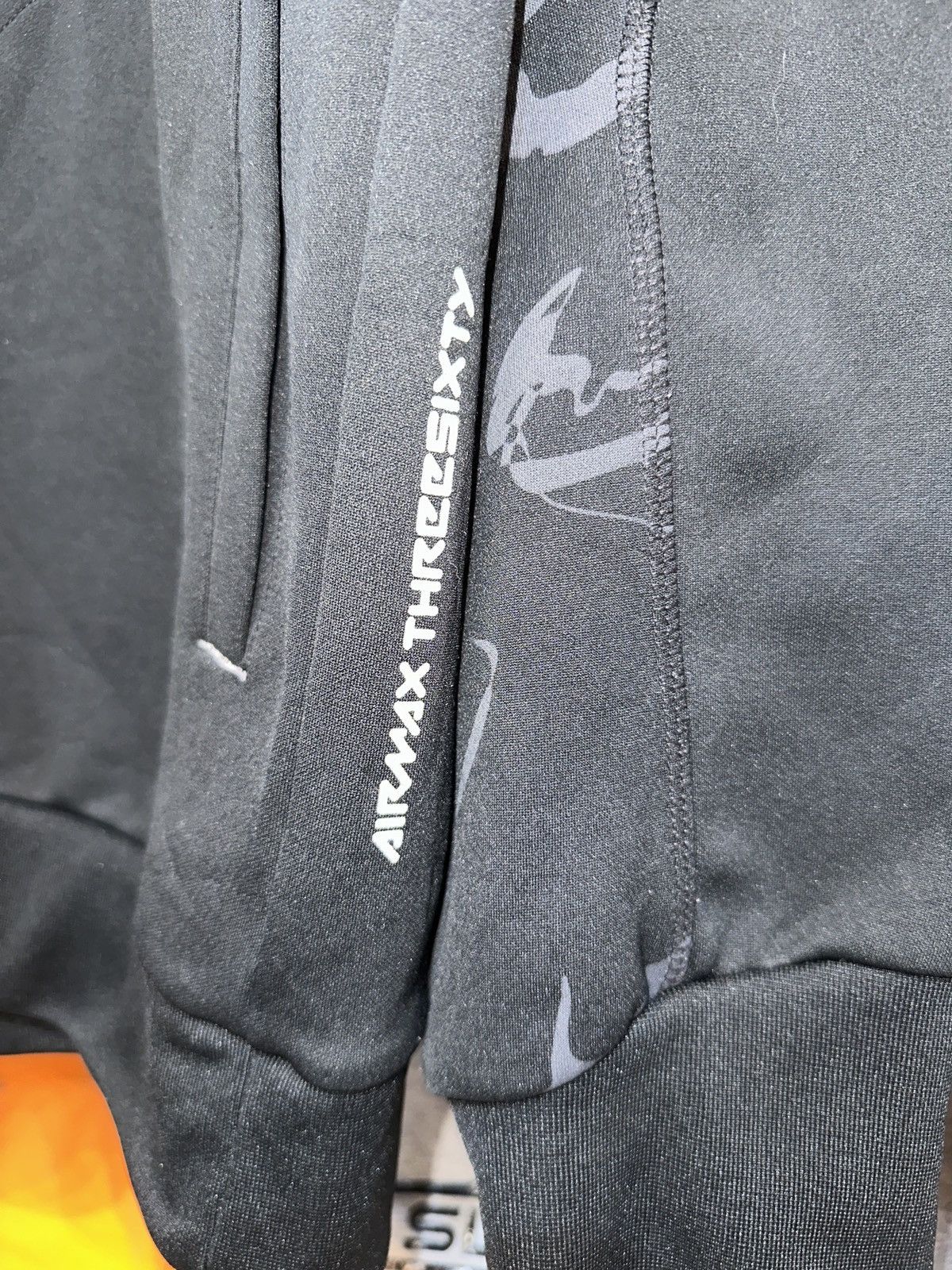 Nike Vintage Nike Air Max 360 00's Warm Pullover Size US L / EU 52-54 / 3 - 9 Thumbnail