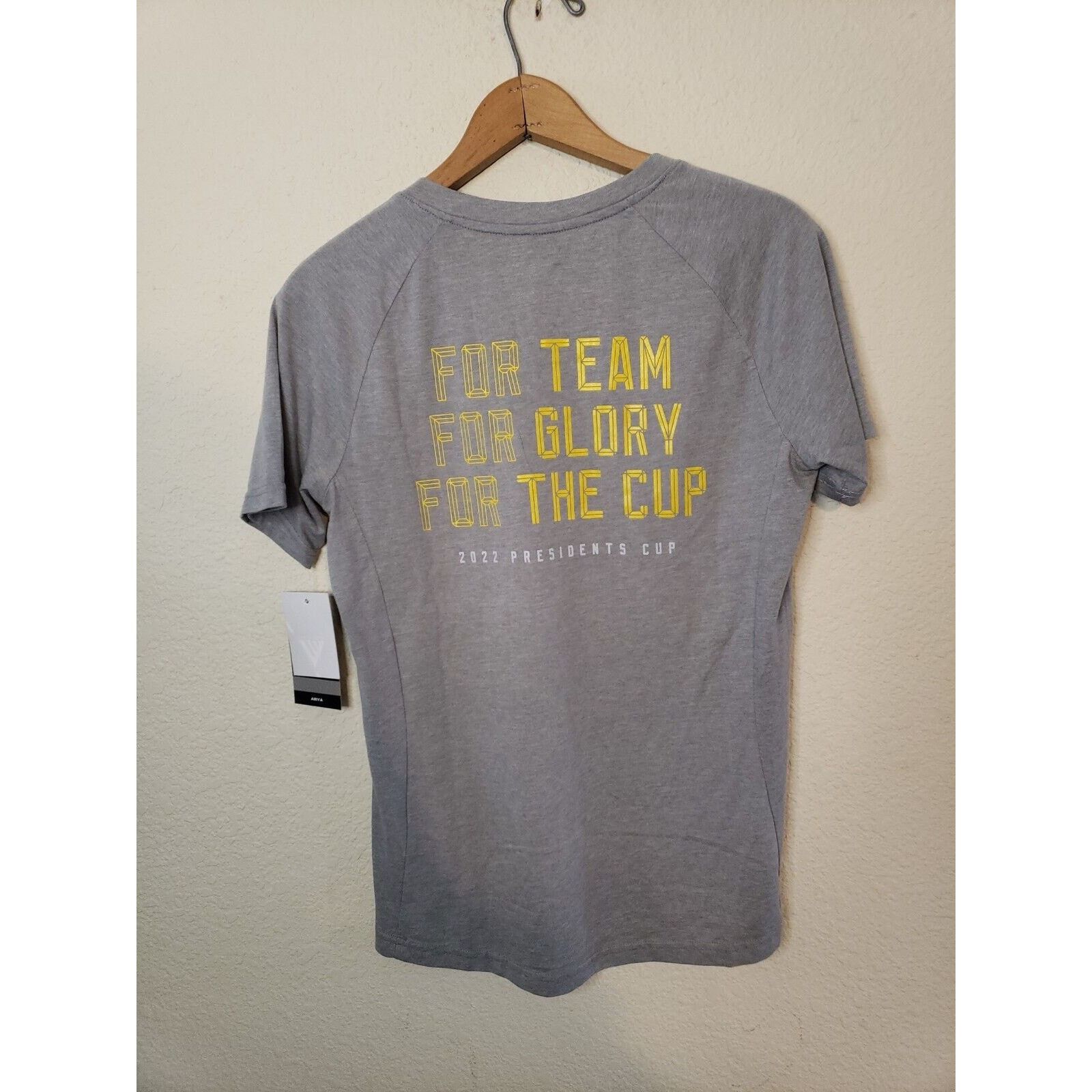 Other 2022 PRESIDENTS CUP QUAIL HOLLOW GOLF SHIRT WOMENS MEDIUM Size M / US 6-8 / IT 42-44 - 1 Thumbnail