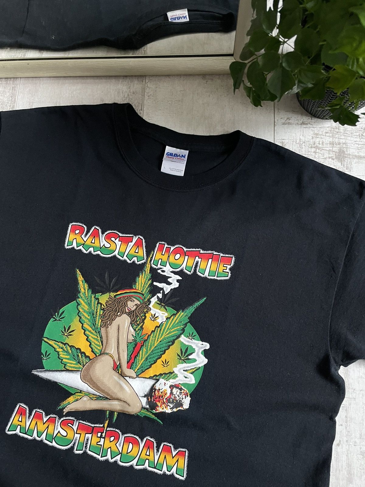 Vintage 90’s Sex Girls Rasta Hottie Amsterdam Blant T-Shirt Vintage Size US L / EU 52-54 / 3 - 5 Thumbnail