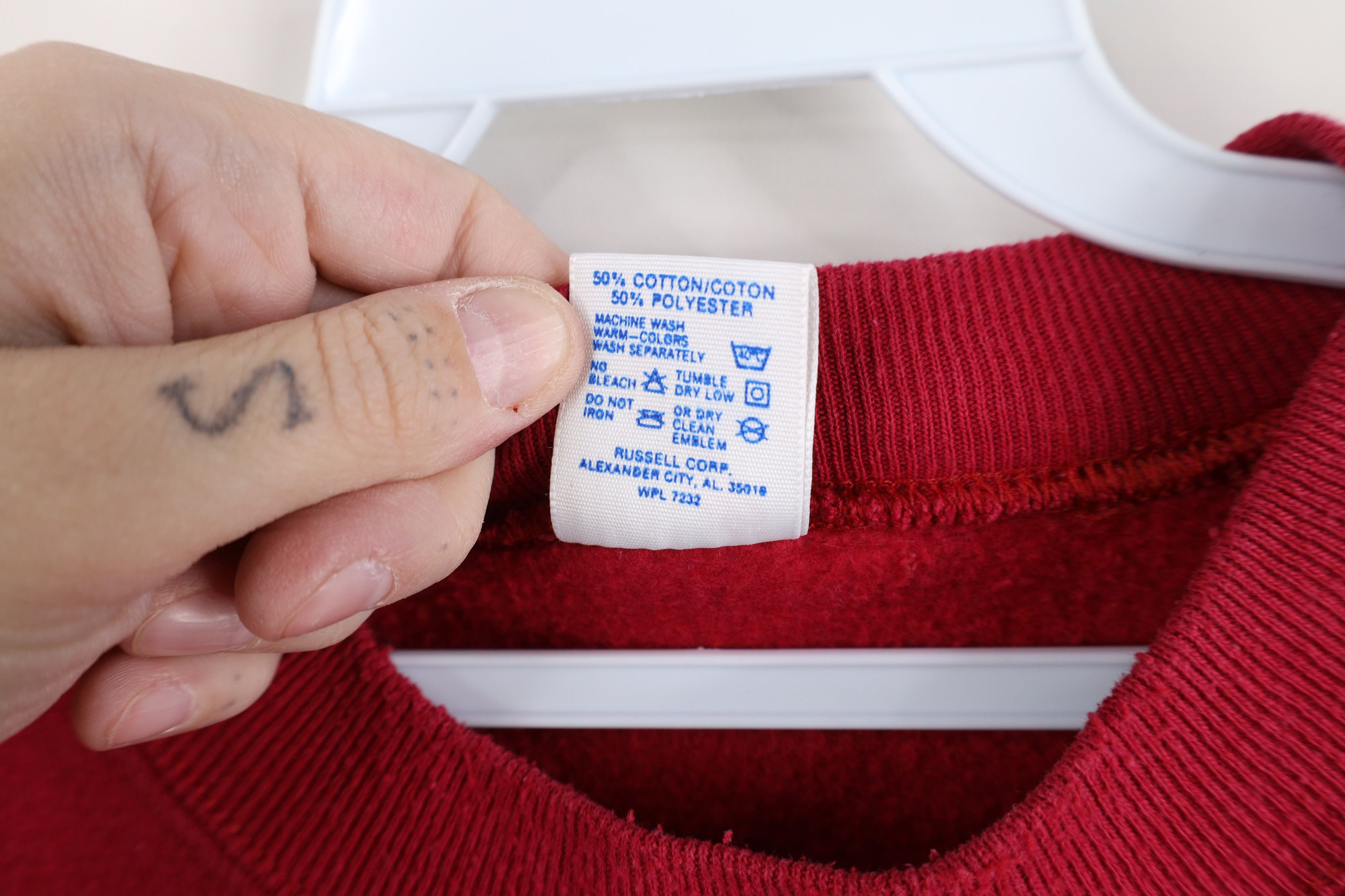 Vintage Vintage 80s Streetwear Blank Crewneck Sweatshirt Red USA Size US XL / EU 56 / 4 - 8 Thumbnail