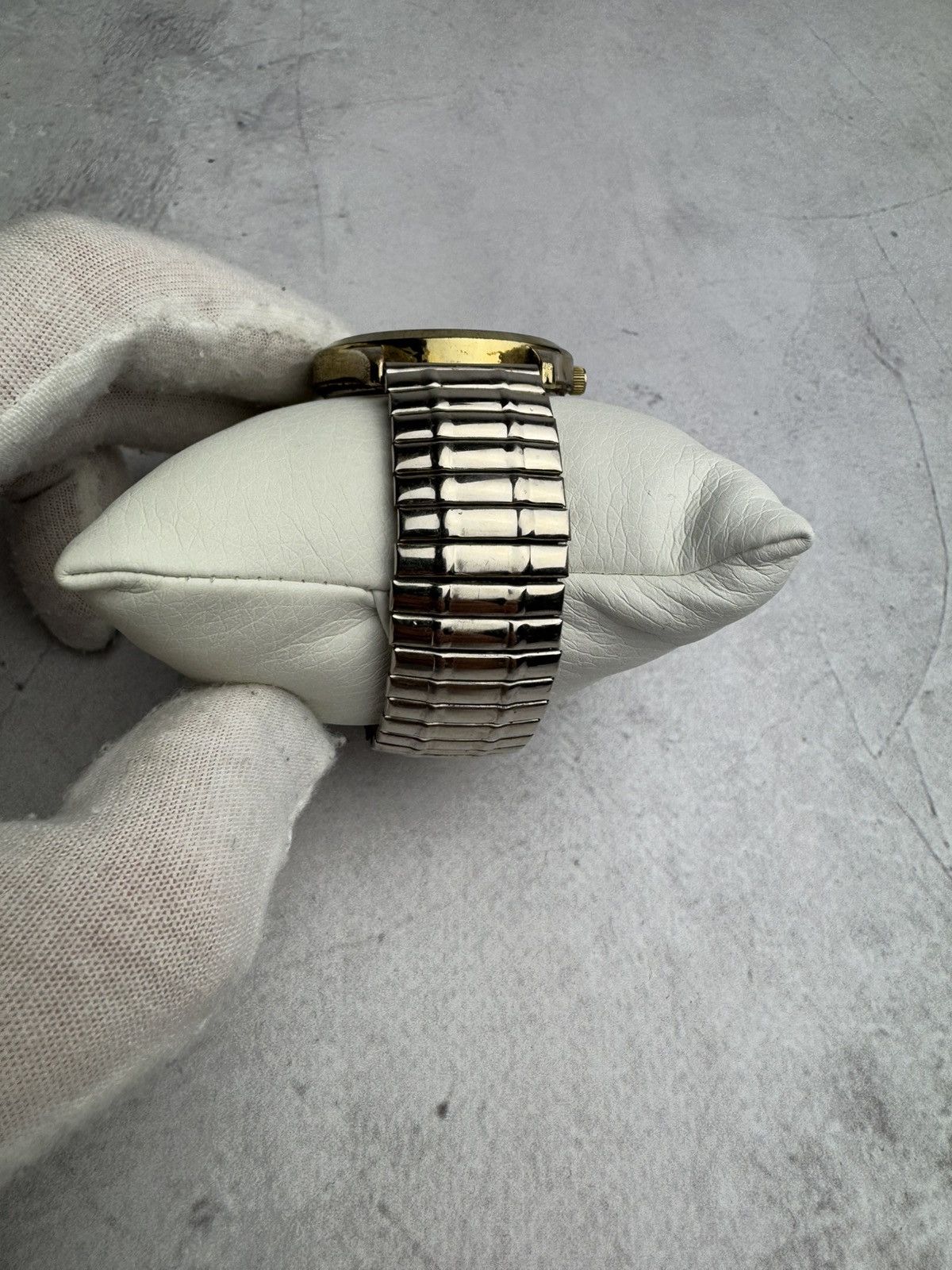 Japanese Brand × Vintage Q&Q Futuristic Watch Vintage Size ONE SIZE - 2 Thumbnail
