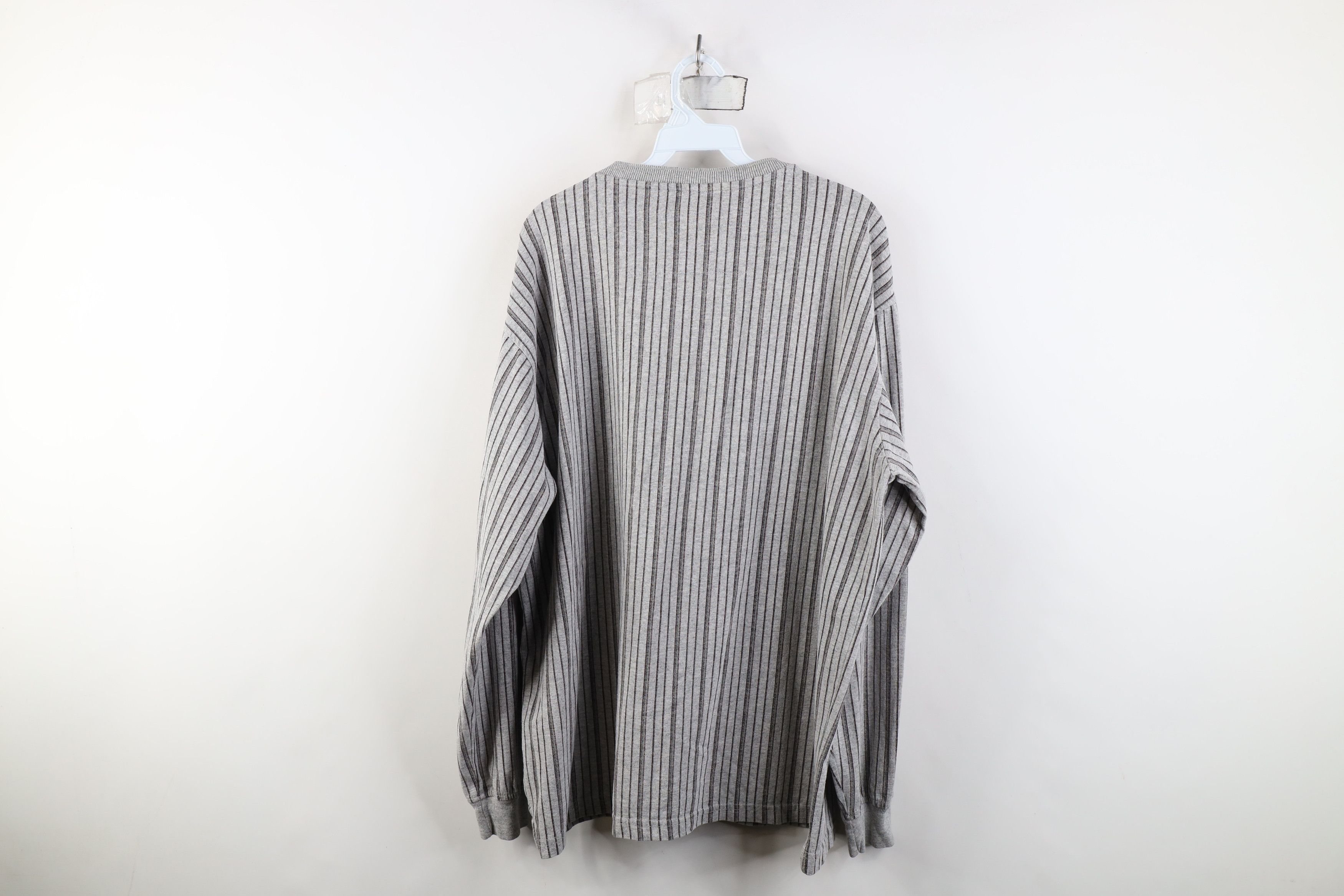 Vintage Vintage 90s Streetwear Block Long Sleeve Henley T-Shirt Size US L / EU 52-54 / 3 - 10 Thumbnail