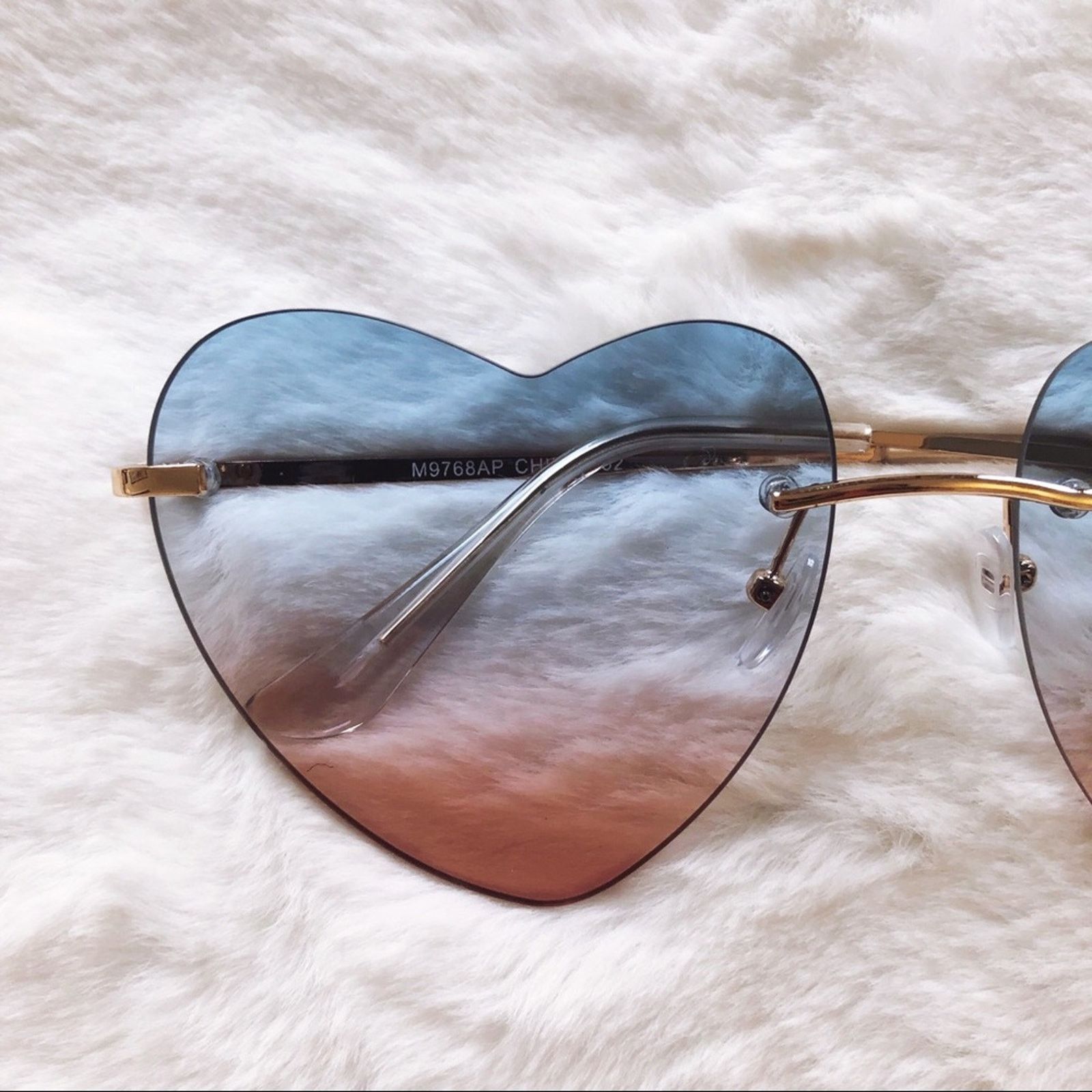 Other Miley Blue & Pink Gradient Heart Sunglasses Size ONE SIZE - 2 Thumbnail