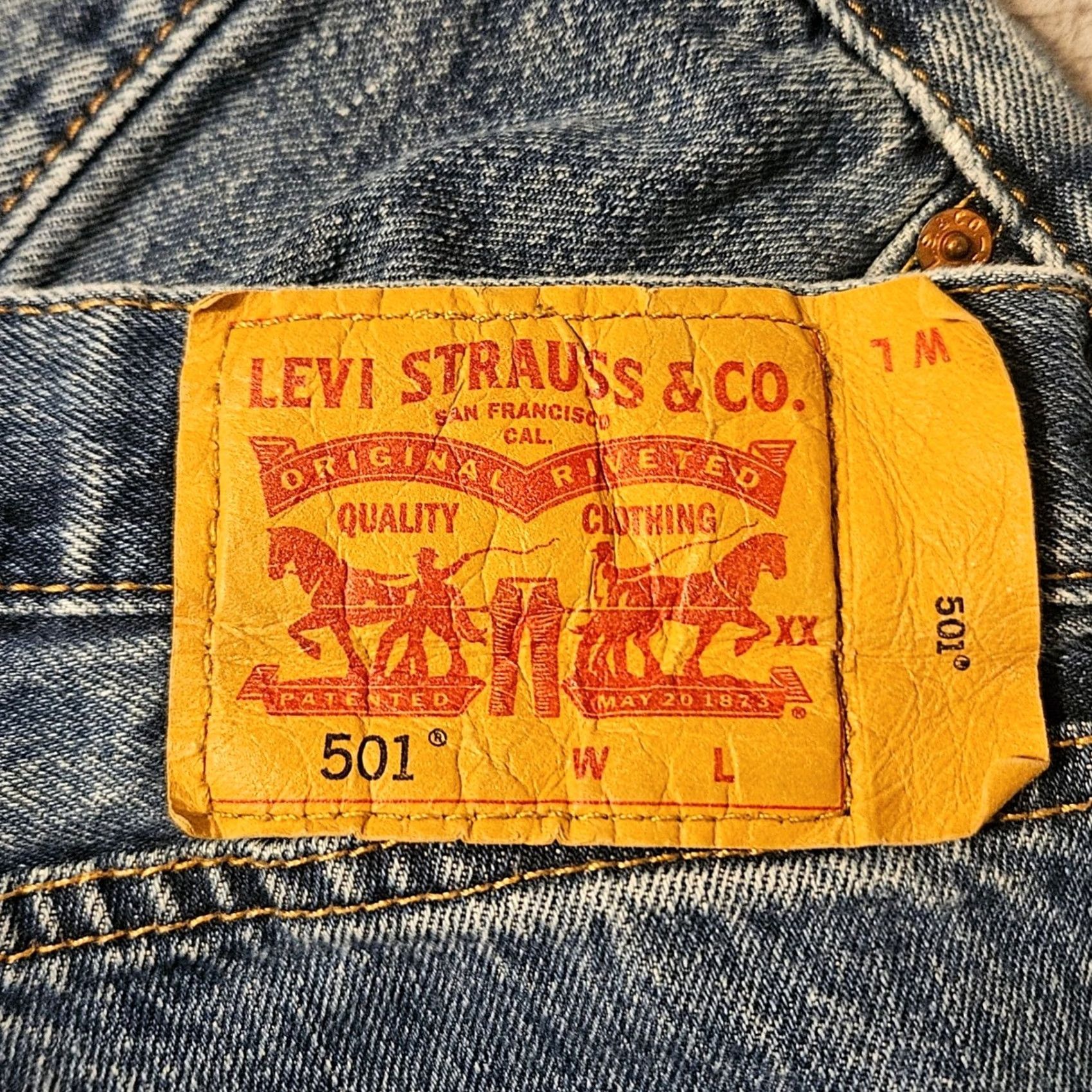 Levi's Levis 501 Original Fit Mens Blue Denim Straight Leg Button Fly Jeans 44x32 Size US 44 / EU 60 - 3 Thumbnail