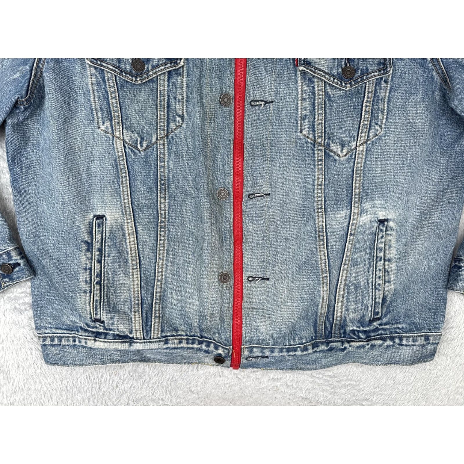 Levi's VINTAGE Levi's Premium Denim Jacket Mens 2XL Blue Trucker Zip Light Wash Distressed, Full Zip, Pockets, Collared, Regular Fit, Jacket Size US XXL / EU 58 / 5 - 5 Thumbnail