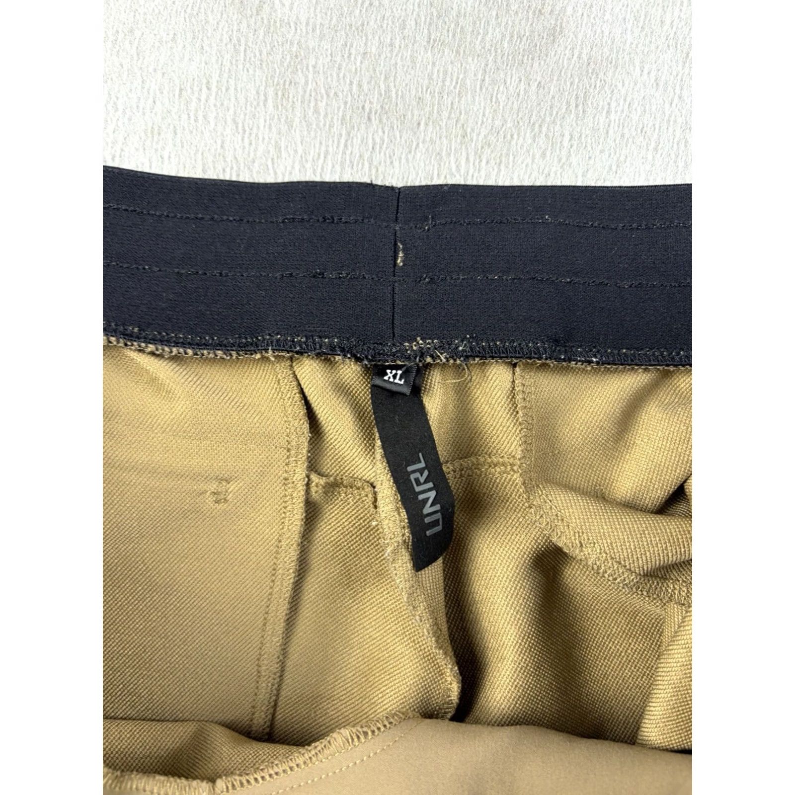 Vintage UNRL Golf Pants Men’s XL Brown Regular Tapered Drawstring Adjustable Waist Pockets Performance Activewear Size US 36 / EU 52 - 7 Thumbnail