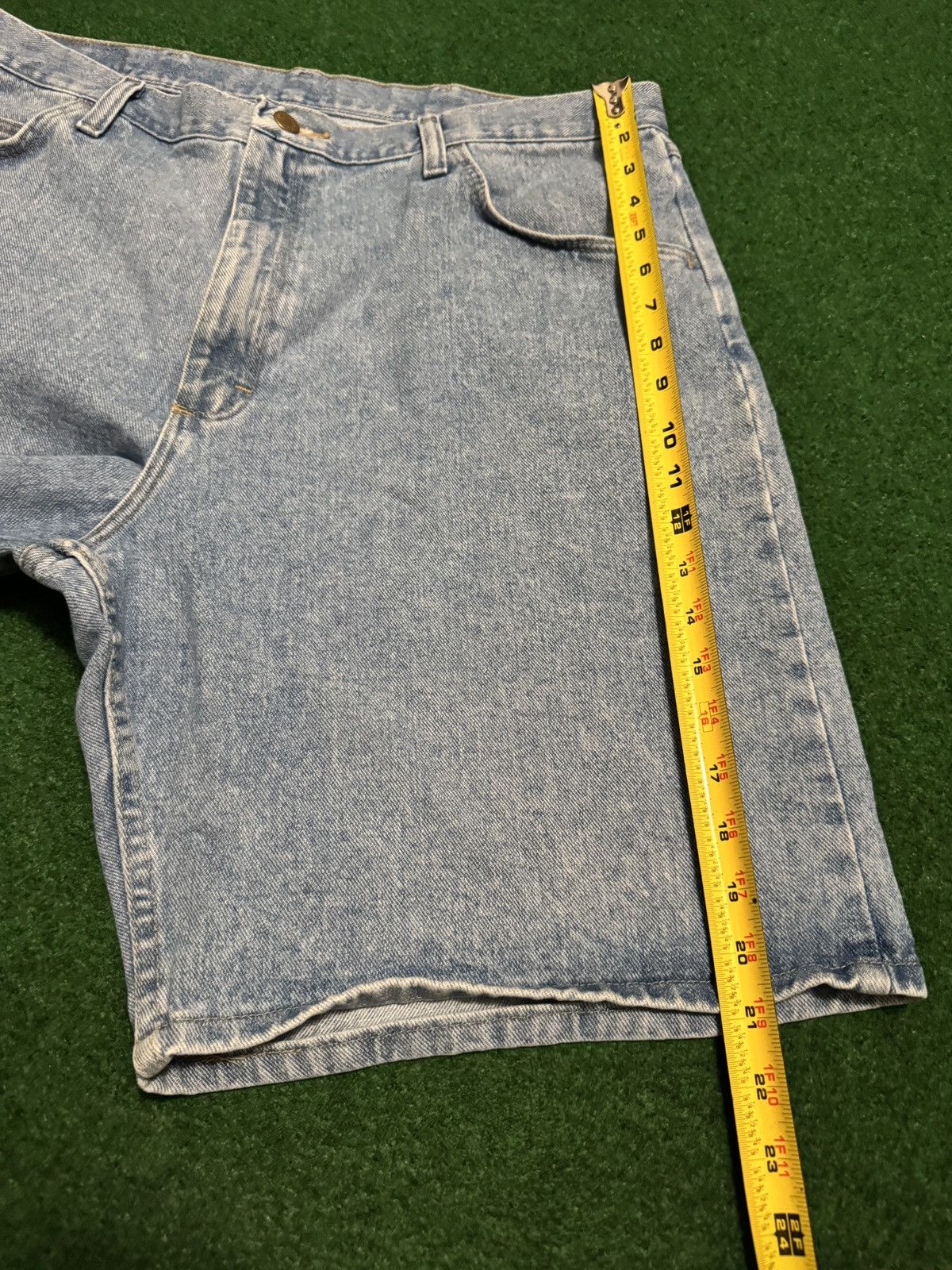 Vintage Y2K Wrangler Baggy Relaxed Jorts Light Wash Denim Shorts Size US 38 / EU 54 - 7 Thumbnail