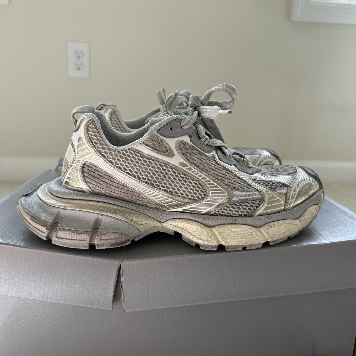 Balenciaga Balenciaga 3XL Eggshell | Grailed