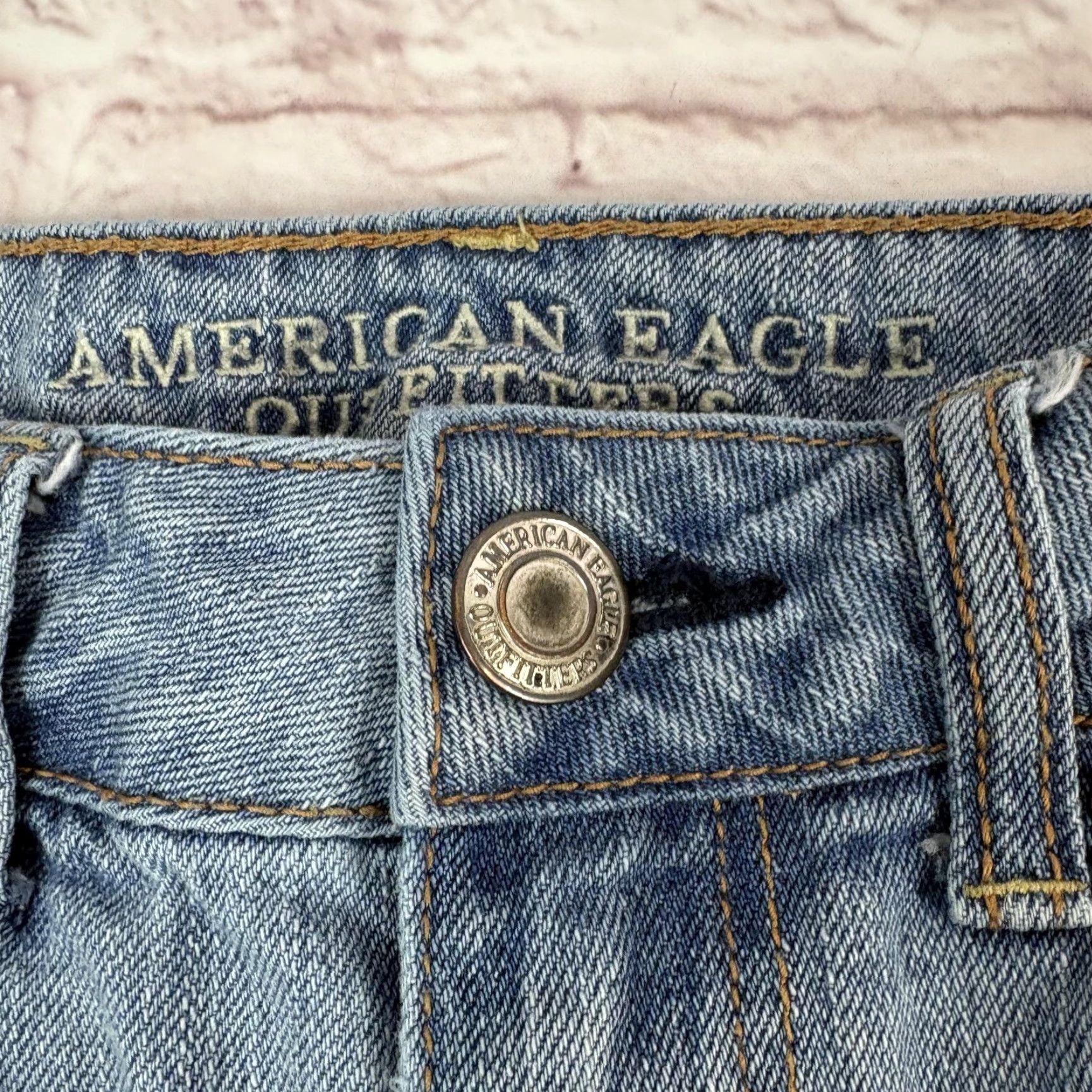 American Eagle Outfitters American Eagle Outfitters Shorts Womens 00 Blue Boy Midi Distressed Denim Cutoff Size 24" / US 00 / IT 34 - 3 Thumbnail
