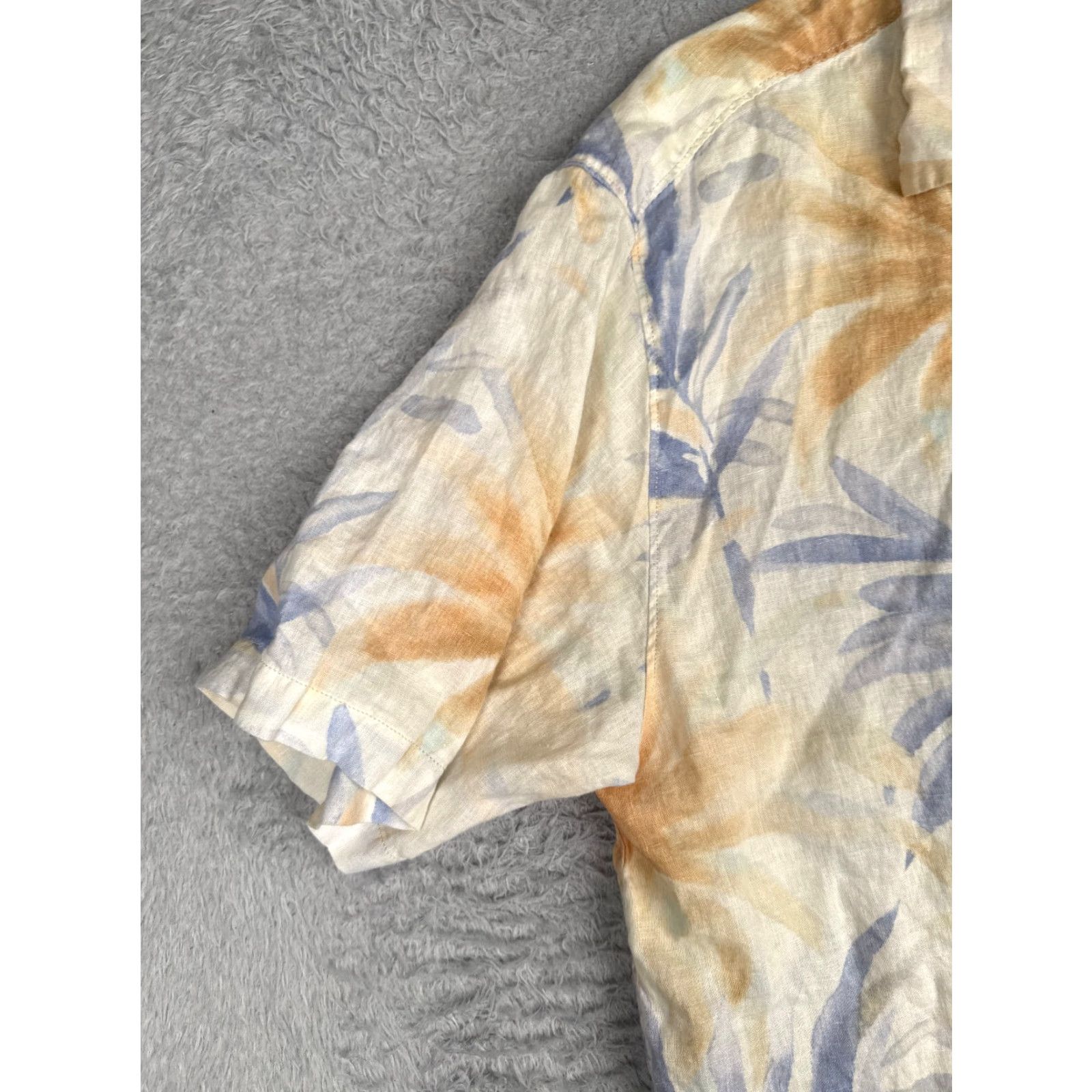 Tommy Bahama Tommy Bahama Shirt Men Extra Large Ivory Floral 100% Linen Hawaiian Button Up (Relaxed) Size US XL / EU 56 / 4 - 3 Thumbnail