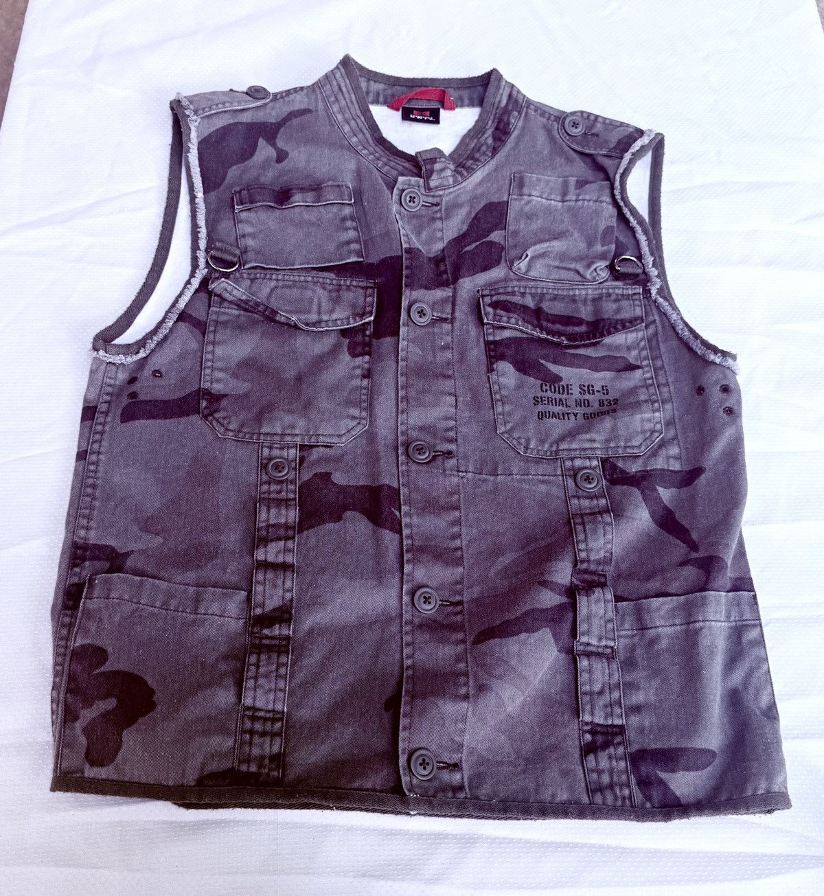 Other Archive Emergency Exit Y2K Tactical Utility Camo Vest Size US XXS / EU 40 - 1 Thumbnail