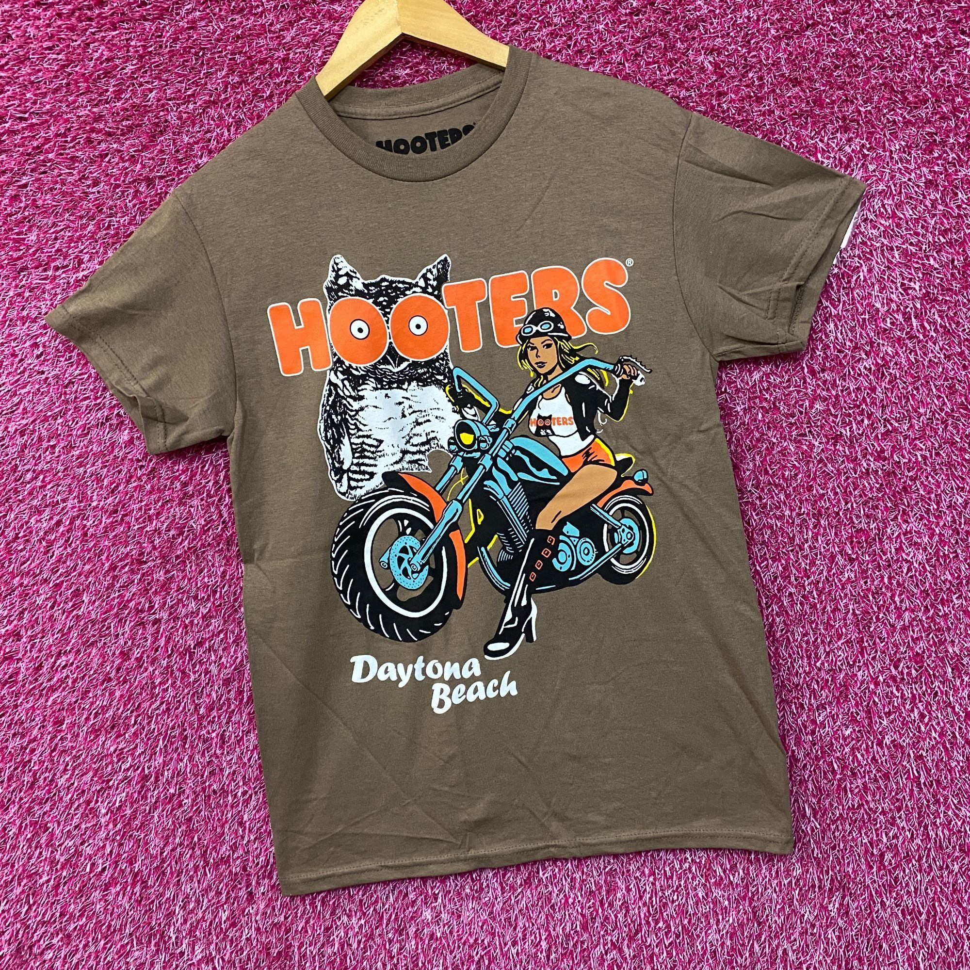 Other Hooters Daytona Beach Motorcycle Club T-Shirt Small Size US S / EU 44-46 / 1 - 3 Thumbnail