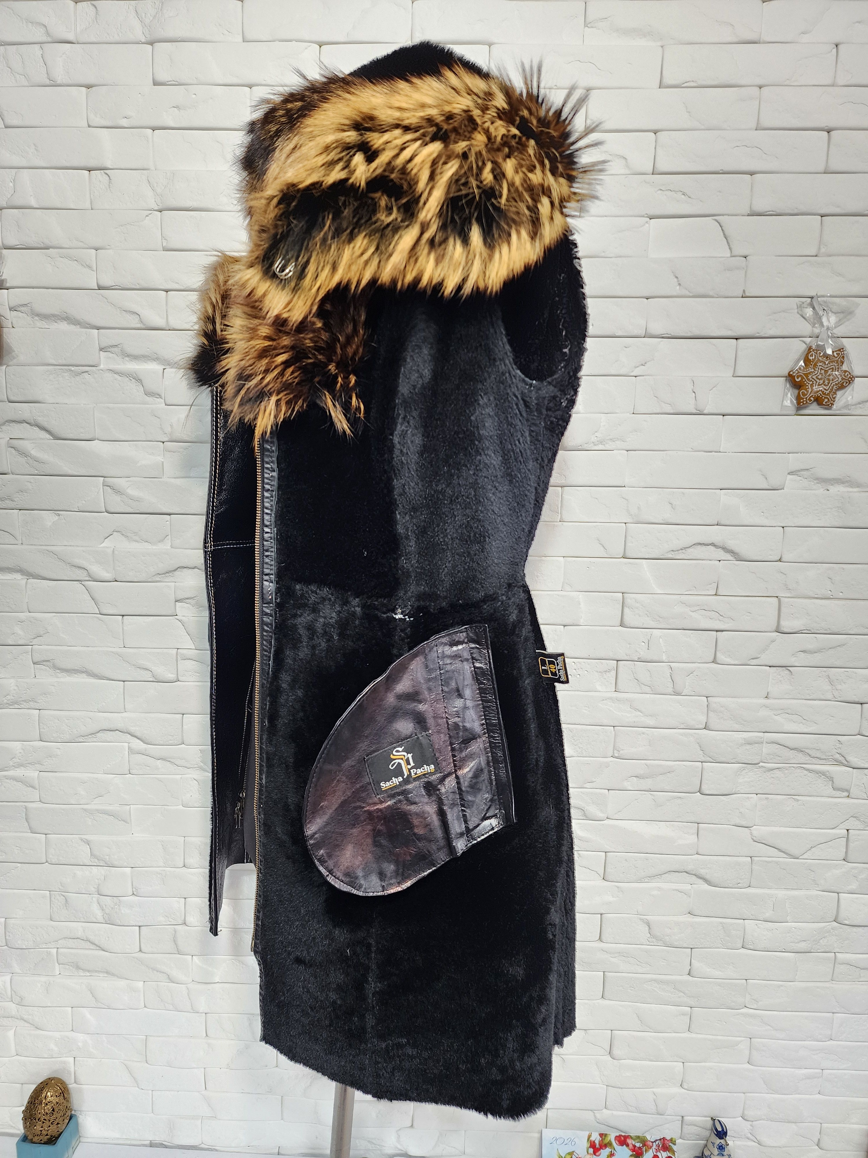 Furla Black Sheepskin Coat: Women's Genuine Fur Hooded Jacket Size M / US 6-8 / IT 42-44 - 10 Thumbnail