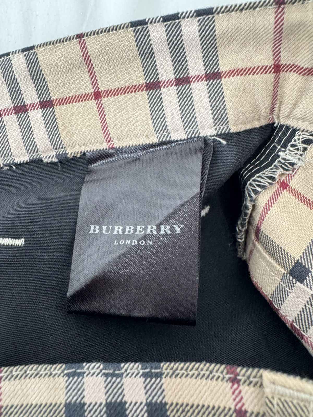 Burberry Vintage Burberry tartan trouswes Size 32" / US 10 / IT 46 - 5 Thumbnail