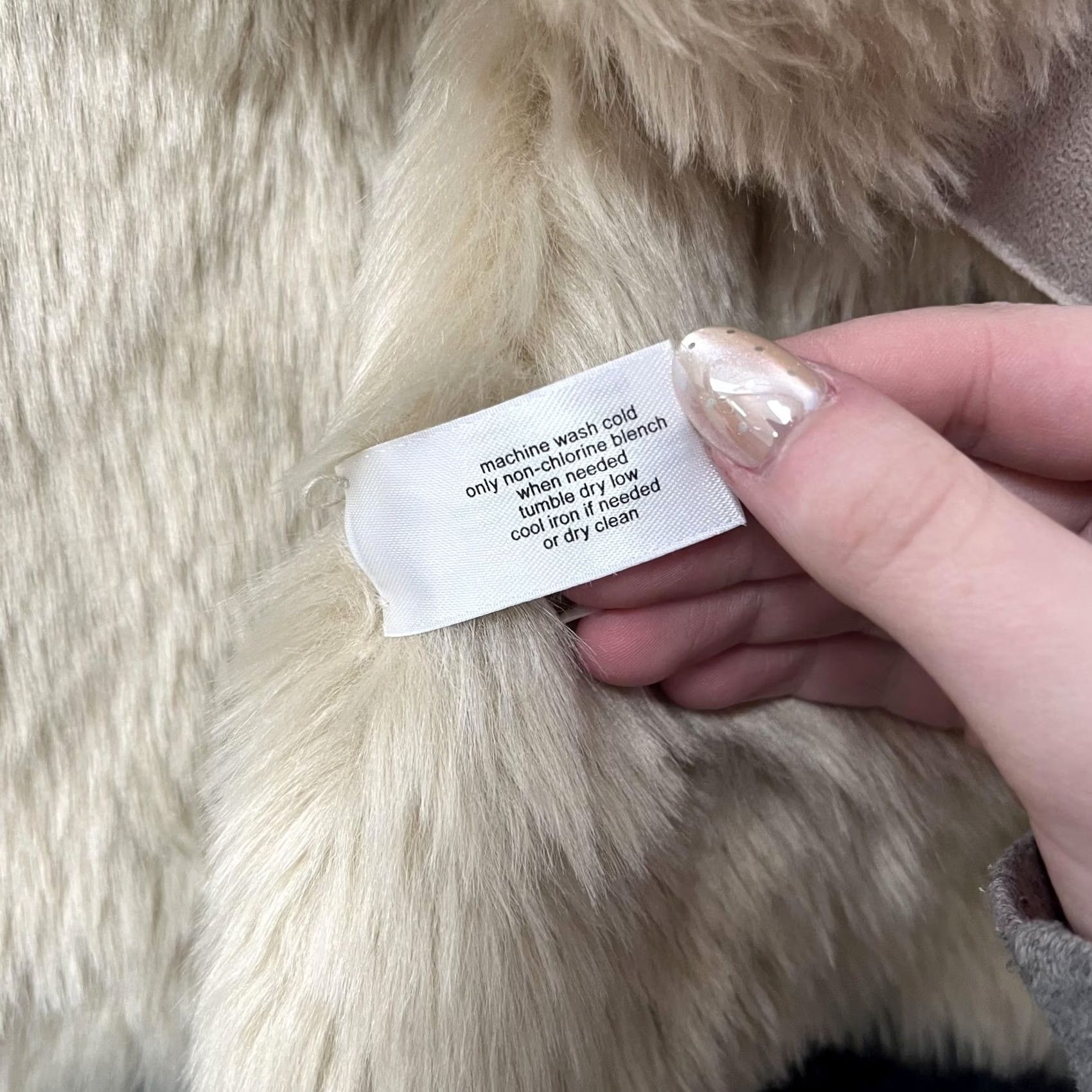 Vintage VINTAGE Lane Bryant Vest Womens 18/20 Beige Faux Suede Faux Fur Shearling Open Front Size XXL / US 16-18 / IT 52-54 - 6 Thumbnail