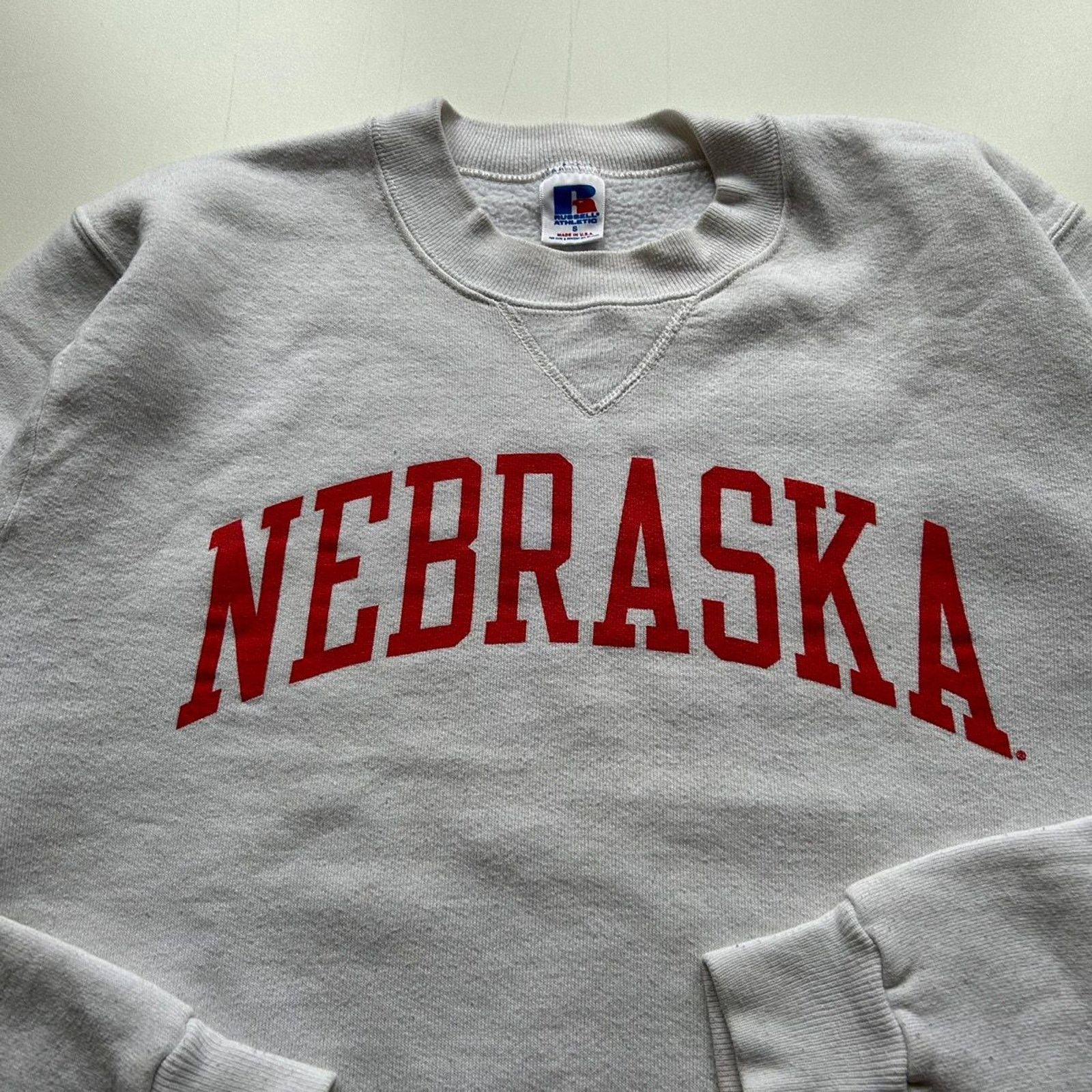 NCAA Vintage 90s Nebraska NCAA Spell Out Crewneck XS White Rare Size US XS / EU 42 / 0 - 3 Thumbnail
