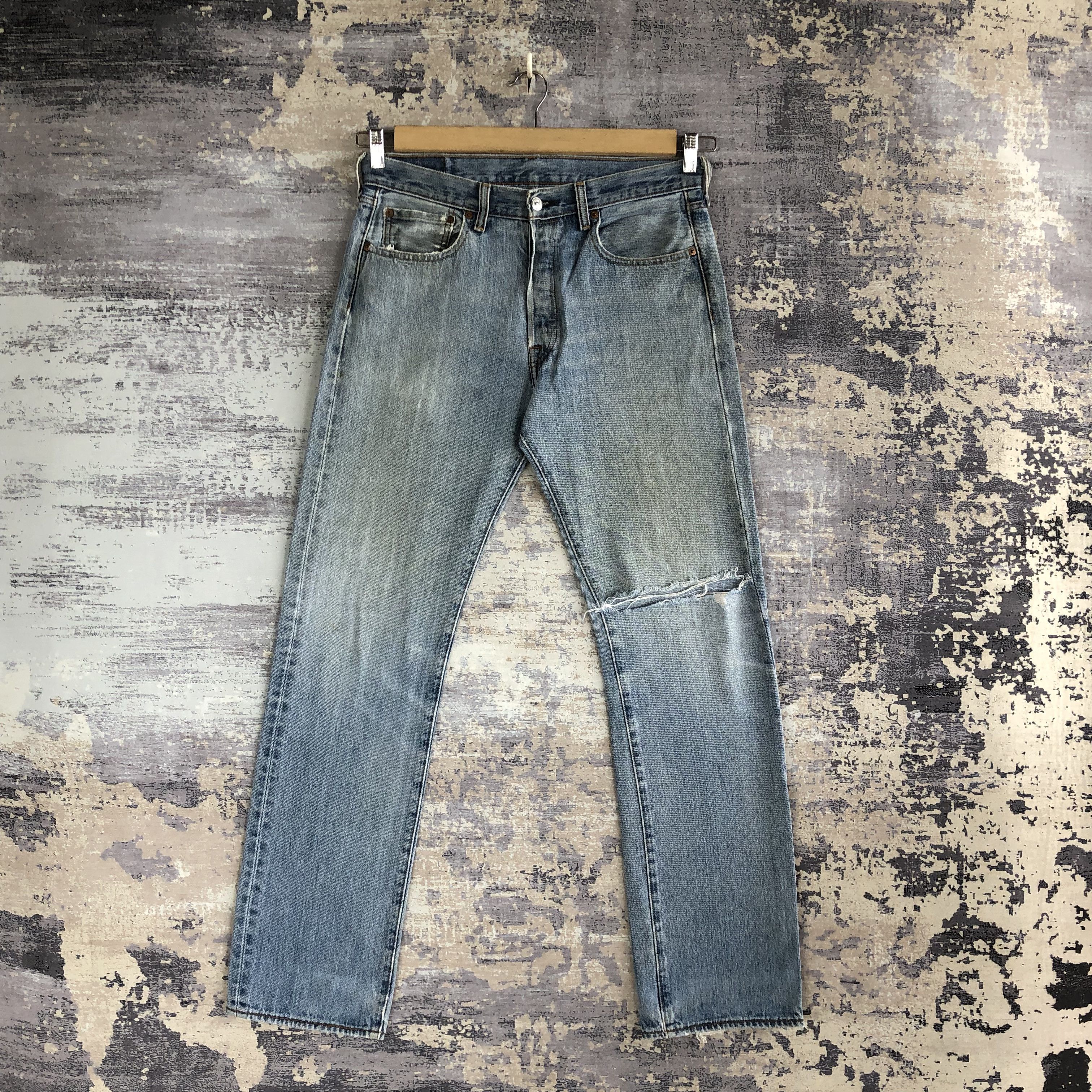 Levi's Vintage Y2K Levis 501 Jeans Levi's Faded Light Wash Denim Size US 32 / EU 48 - 1 Thumbnail
