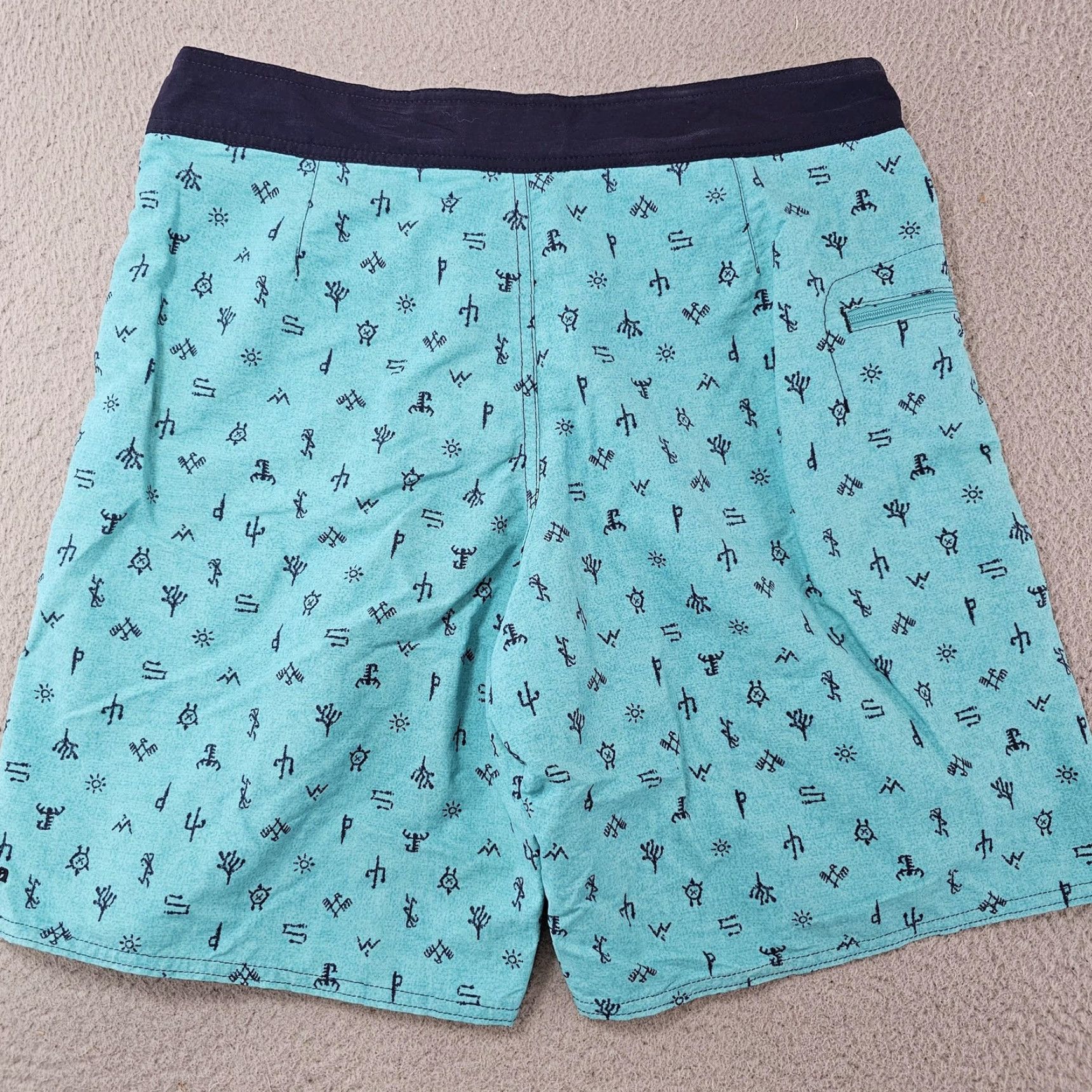 Patagonia Patagonia Board Shorts Mens 30 Blue Southwestern Print Swim Trunks Surf Outdoor Mens Size US 30 / EU 46 - 4 Thumbnail