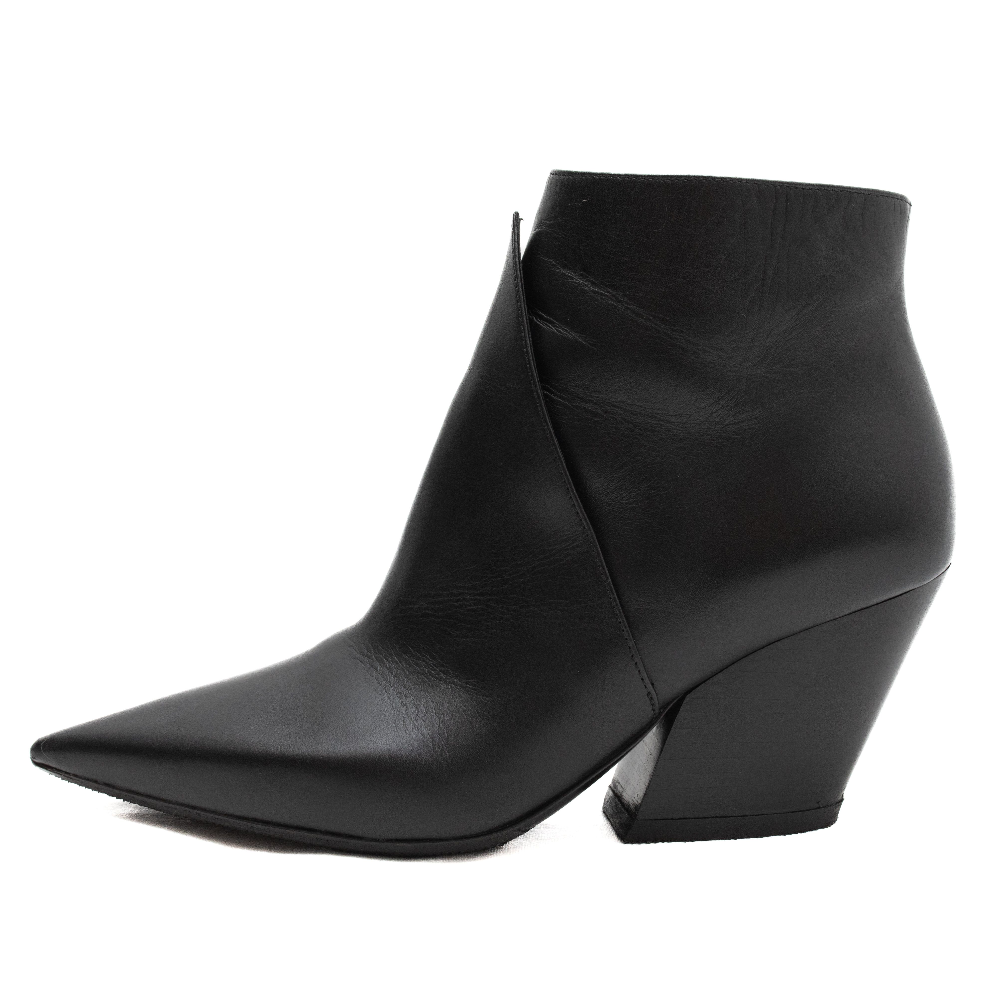 Burberry BURBERRY LONDON Ashlington Pointed Zip-Up Booties Size US 6.5 / IT 36.5 - 2 Thumbnail