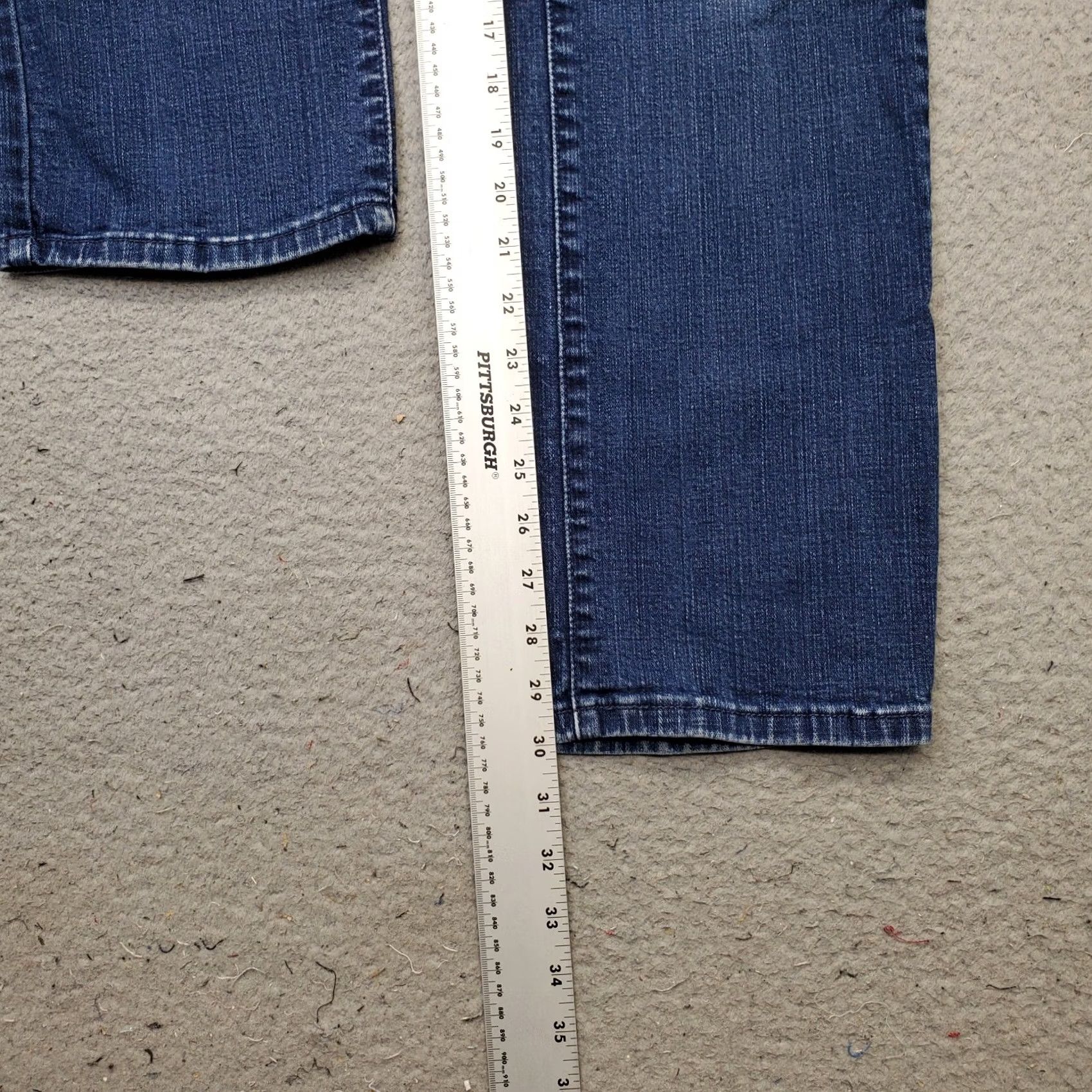 Levi's Levi's 505 Jeans Womens Size 10 Blue Denim Straight Leg 5-Pocket Regular Inseam 30" Vintage: No Size 32" / US 10 / IT 46 - 4 Thumbnail
