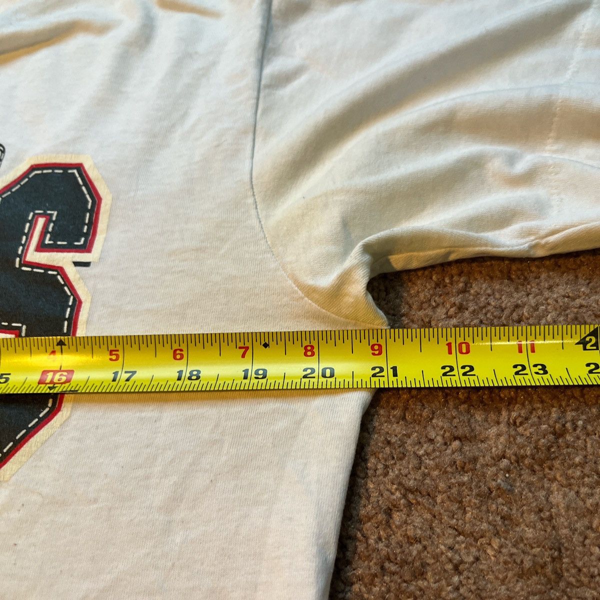 Vision Streetwear Vintage 90s Chicago Bulls Single Stitch Tee Shirt Size L Size US L / EU 52-54 / 3 - 6 Thumbnail