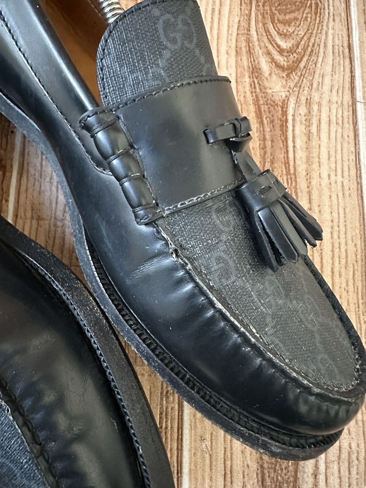 Gucci Gucci GG Logo Black Tassel Leather Loafers Size US 9.5 / EU 42-43 - 10 Thumbnail