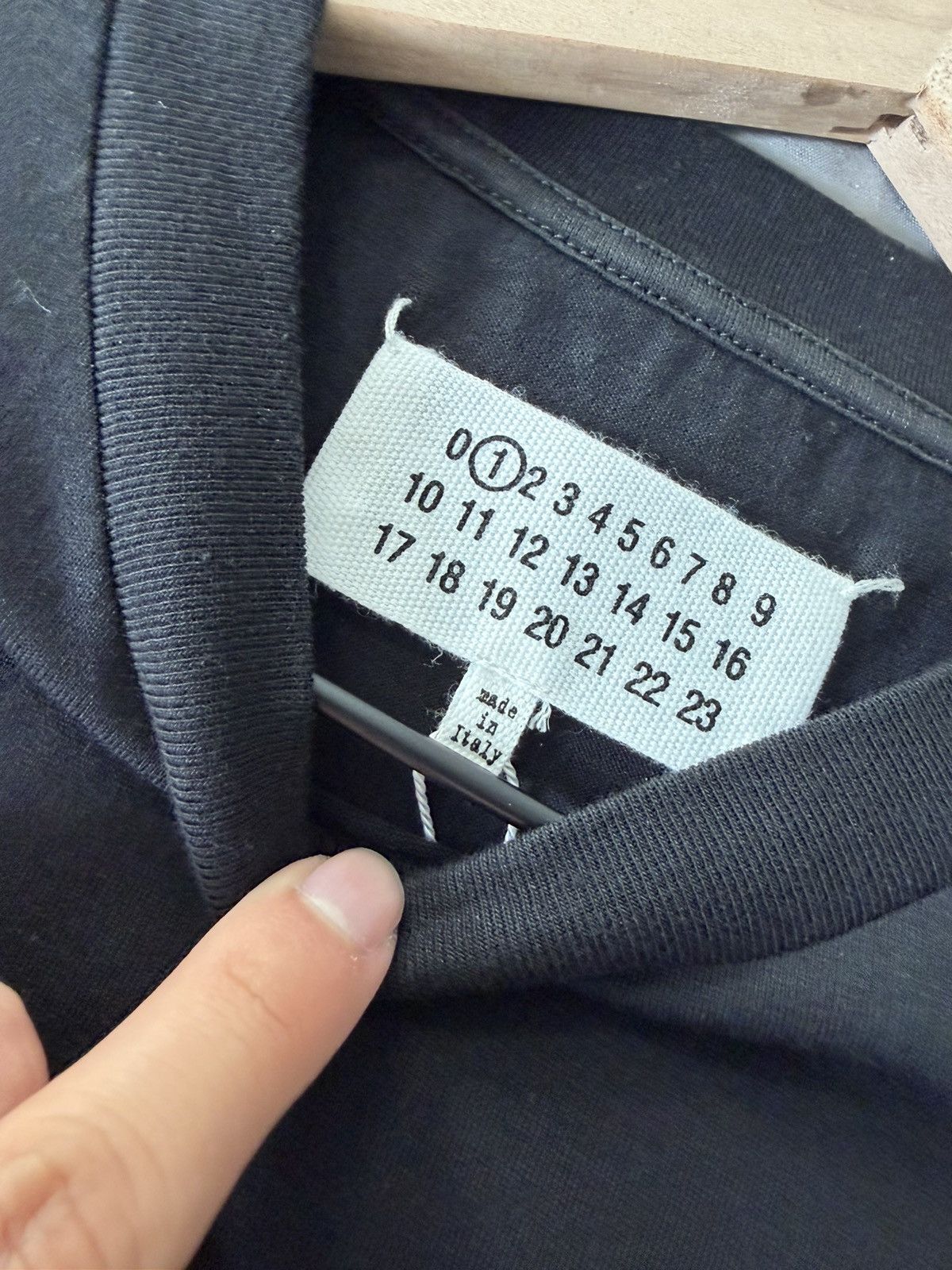 Maison Margiela Maison Margiela Font T Shirt Size US S / EU 44-46 / 1 - 3 Thumbnail