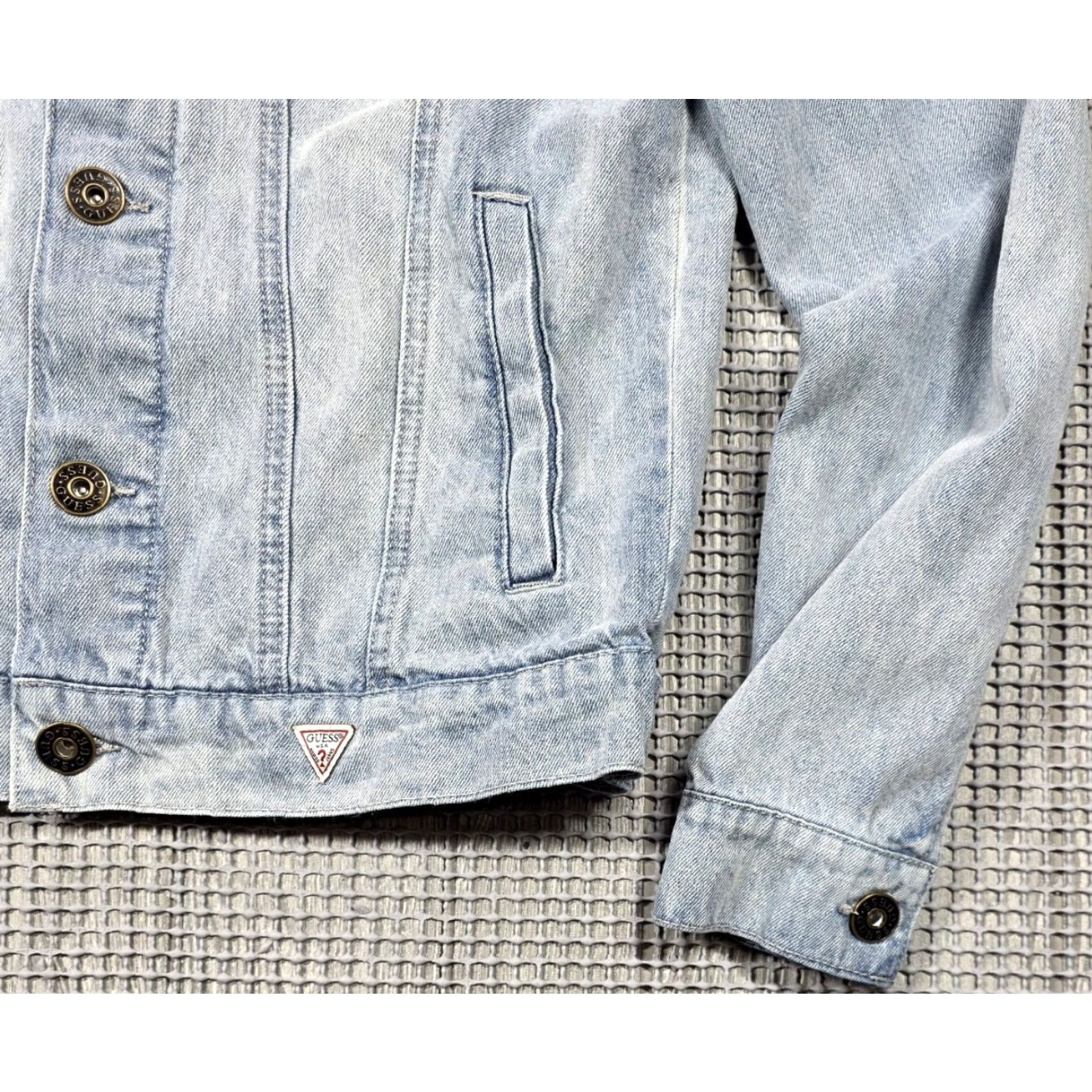 Guess GUESS Trucker Jacket Mens S Blue Denim Distressed Fade Cotton Jacket, 90s y2k, Los Angeles, Jean, Button, Logo, Embroidered, Pockets, Casual Menswear Size US 29 - 4 Thumbnail