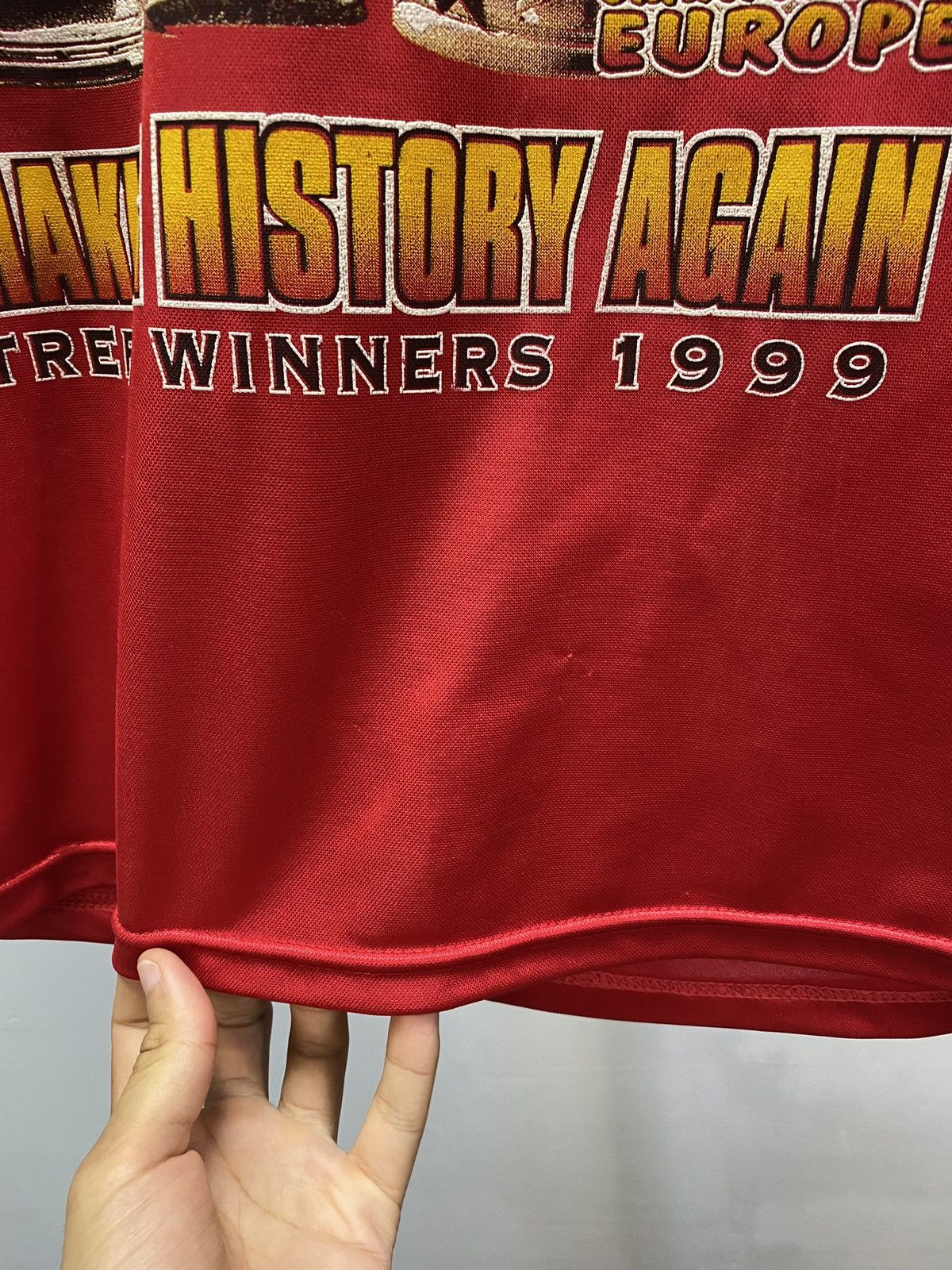 Vintage 1999 Manchester United Treble Winner T-Shirt Size US M / EU 48-50 / 2 - 6 Thumbnail