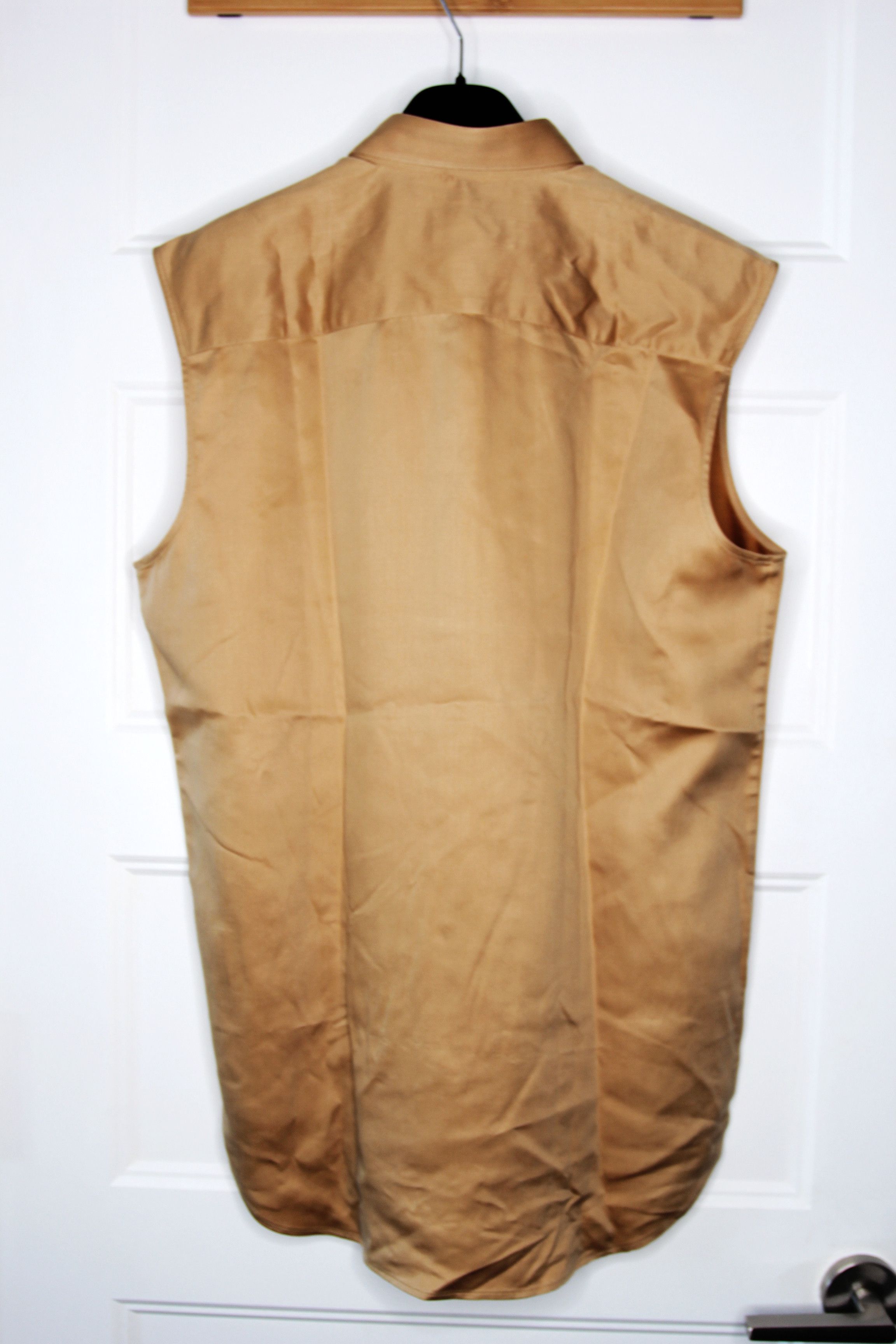 Ernest W. Baker BNWT SS23 ERNEST W. BAKER SLEEVELESS SHIRT 46 Size US S / EU 44-46 / 1 - 3 Thumbnail