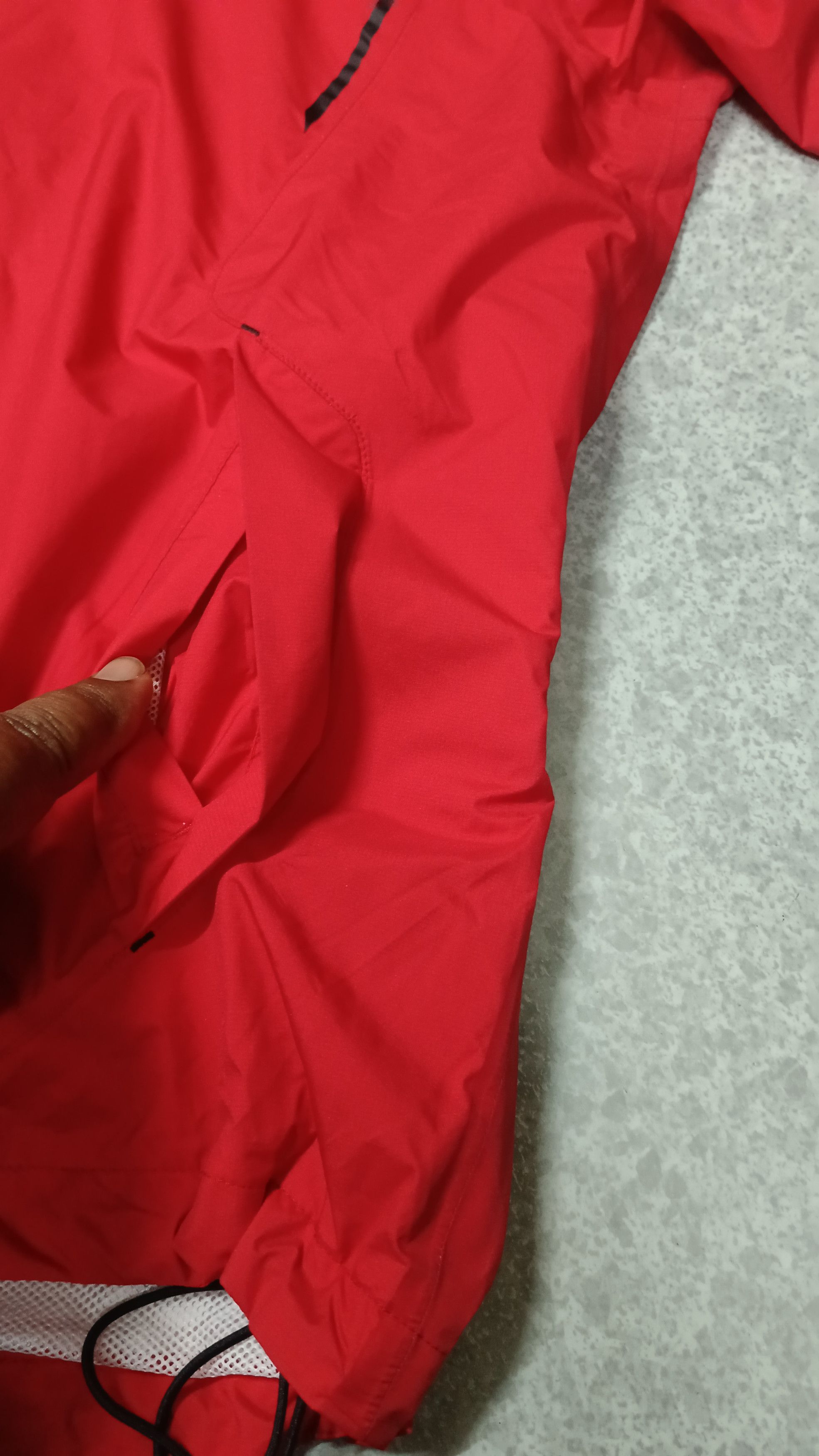 Other Taylor Made Water Resistant Windbreaker Size US L / EU 52-54 / 3 - 4 Thumbnail