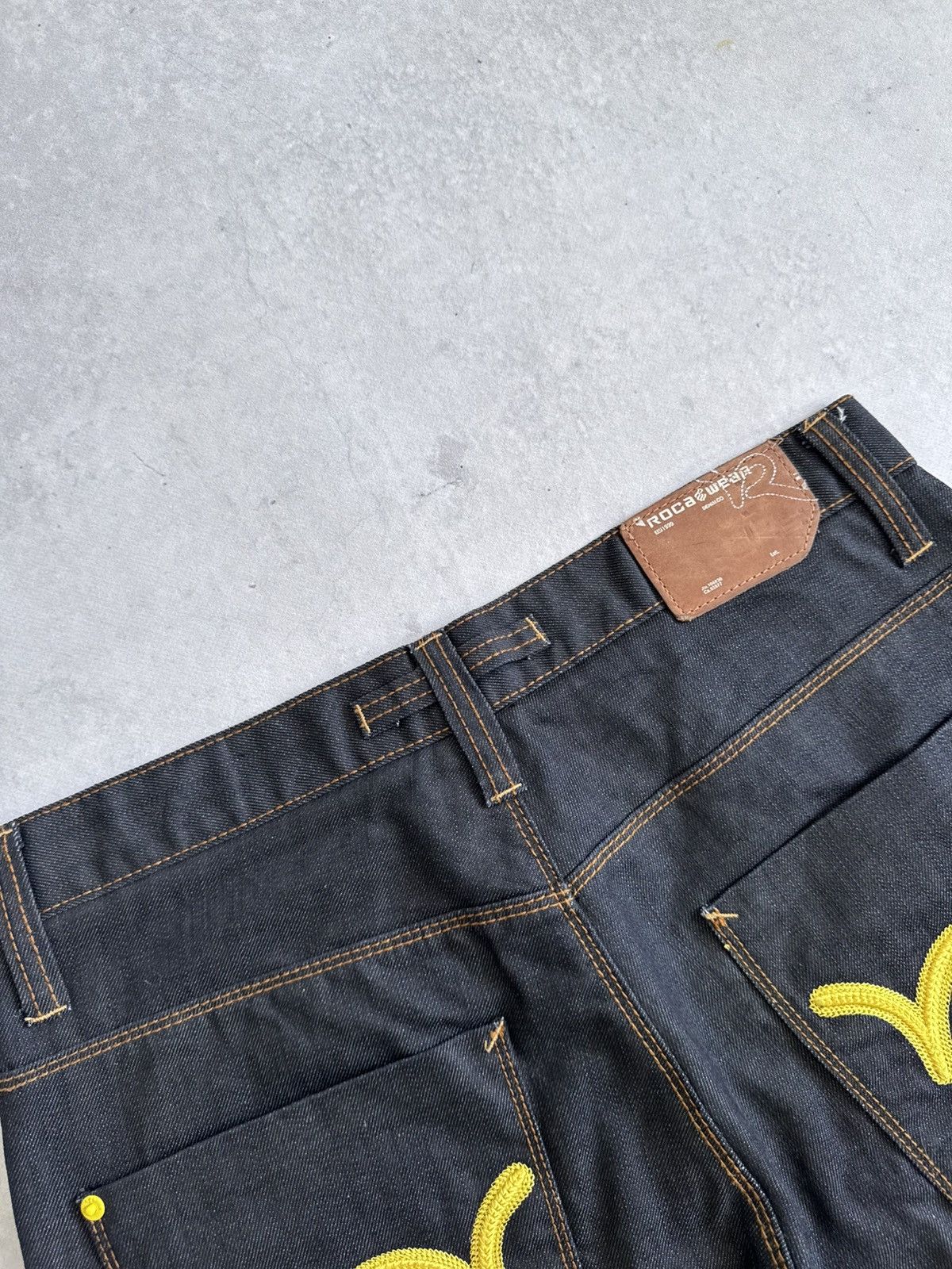 Rocawear RocaWear Y2K Blue Heavyweight Denim Japan Style Rare Shorts Size US 34 / EU 50 - 6 Thumbnail