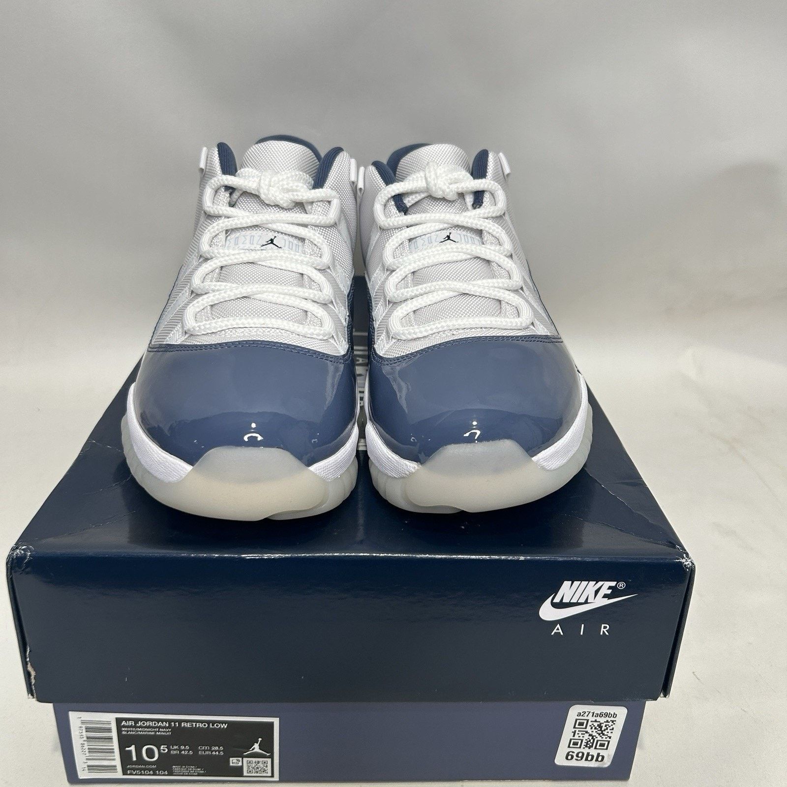 Nike Nike Air Jordan 11 Retro Low “Diffused Blue” Size US 10.5 / EU 43-44 - 2 Thumbnail