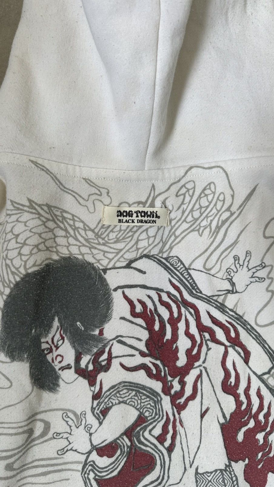 Japanese Brand VINTAGE DOG TOWN BLACK DRAGON HOODIE Size US XL / EU 56 / 4 - 15 Thumbnail