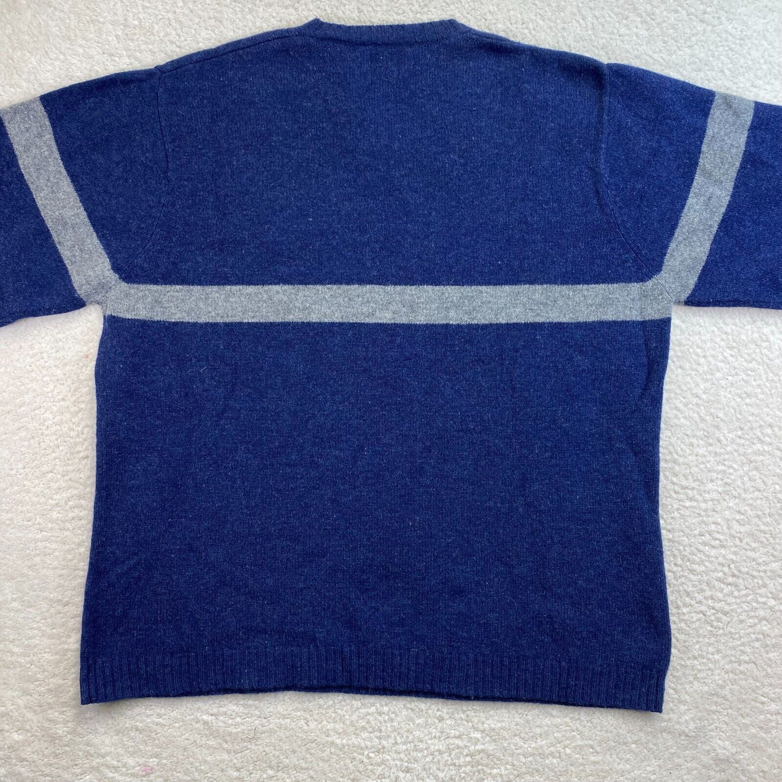 Gap Vintage Gap Lambswool Sweater Blue Gray Striped V Neck Y2K Size US XL / EU 56 / 4 - 7 Thumbnail