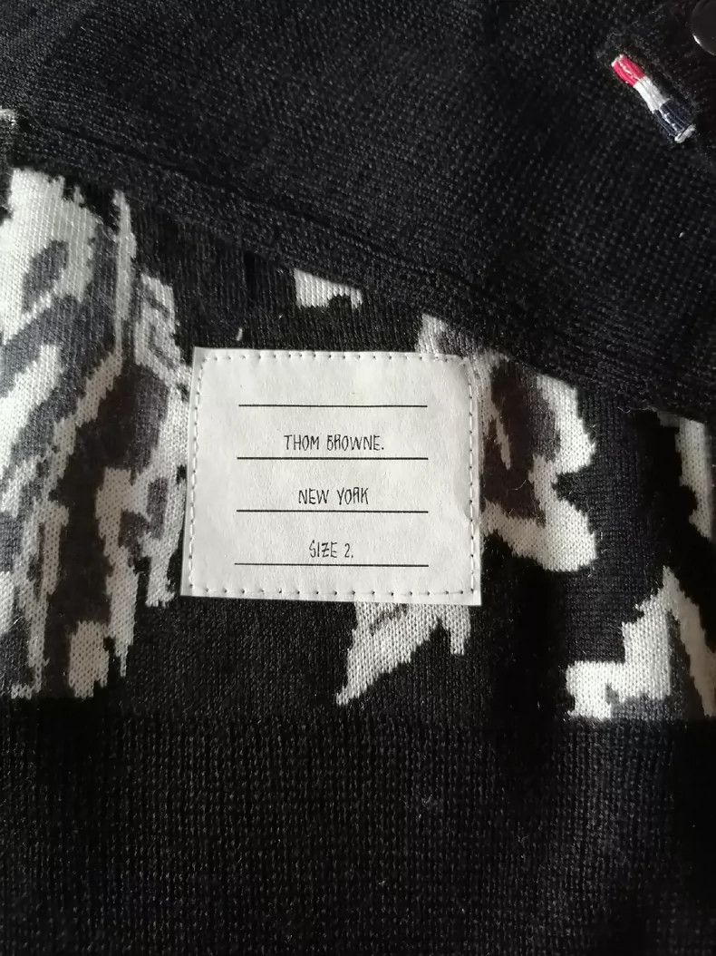 Thom Browne Thom Browne Get a free sweater Size US M / EU 48-50 / 2 - 3 Thumbnail