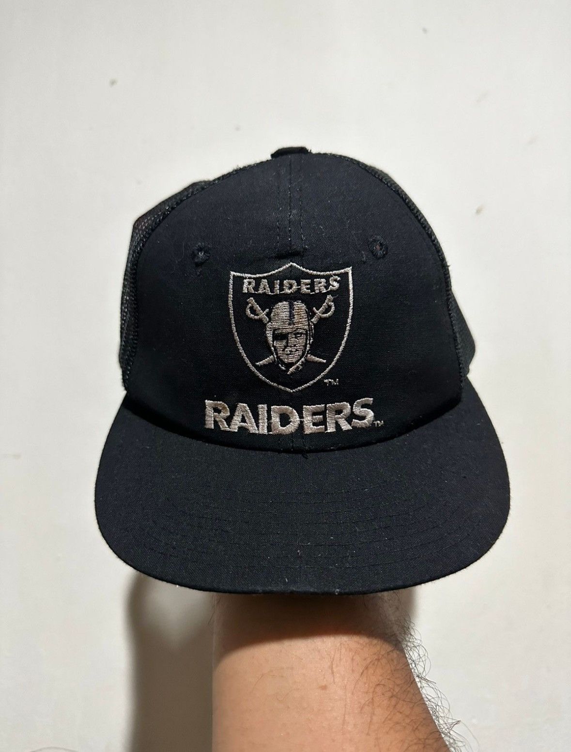 NFL 90’s Oakland Raiders Script Golfer Hat Size ONE SIZE - 2 Thumbnail