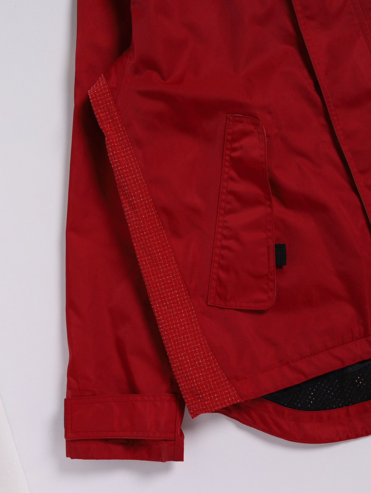Nike ACG Nike ACG Red Jacket Vintage Windbreaker Size US M / EU 48-50 / 2 - 5 Thumbnail