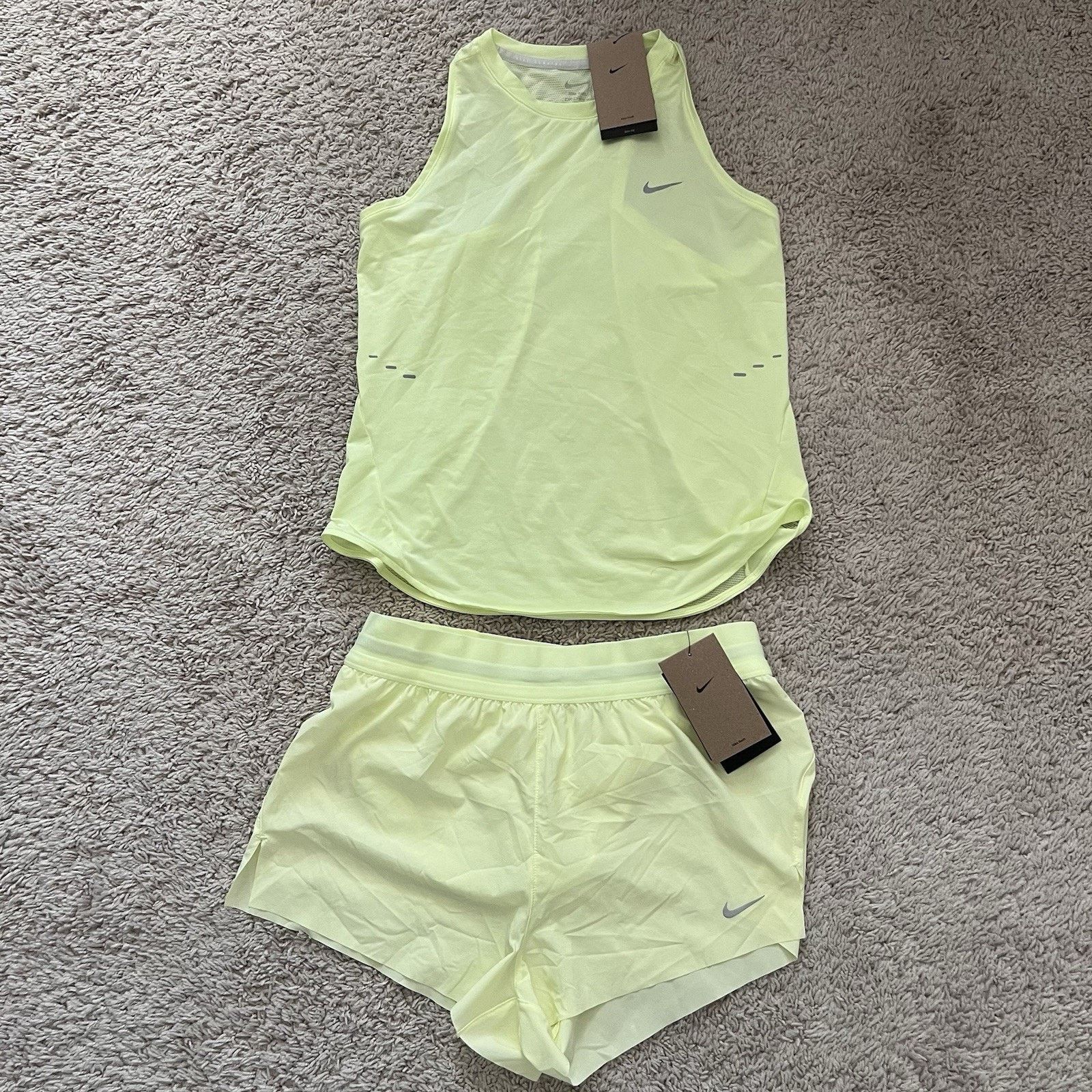 Nike Nike Swift Running Tank Top & Short Set Women's Small NWT Size S / US 4 / IT 40 - 4 Thumbnail