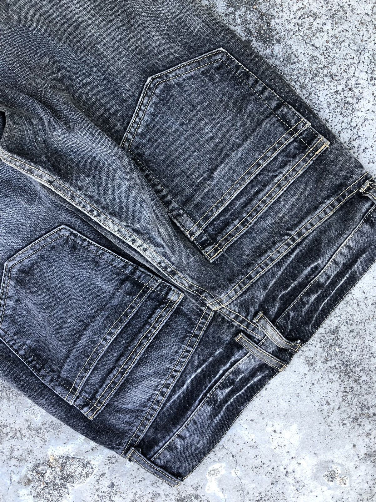 Japanese Brand WASHED BLACK FLARE DENIM Size US 28 / EU 44 - 5 Thumbnail
