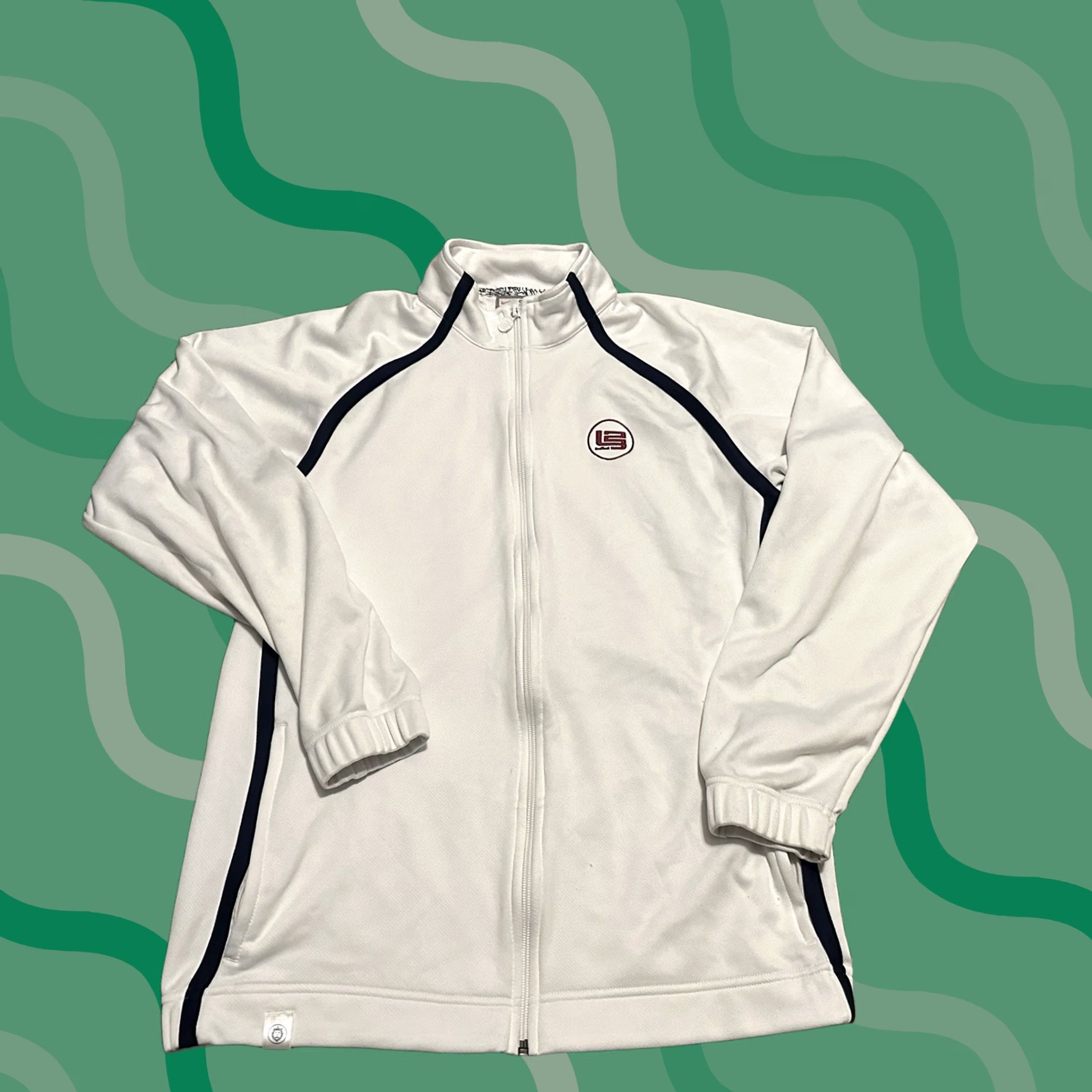 Nike VINTAGE Nike Full Zip Hoodie Mens Small White LBJ 23 Y2K 2000s Embroidered Logo Zipper Pockets Seasonal Fall Spring Summer Winter Mens Size US S / EU 44-46 / 1 - 1 Thumbnail