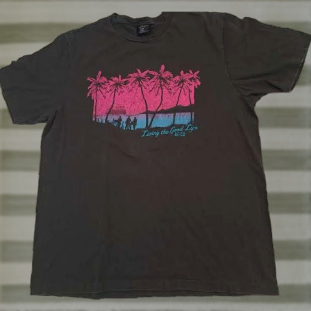 American Eagle Outfitters VINTAGE American Eagle Outfitters The Good Life T-Shirt X-Large Brown Shirt Unisex Adults 90s beach Mens Womens Size US XL / EU 56 / 4 - 1 Thumbnail