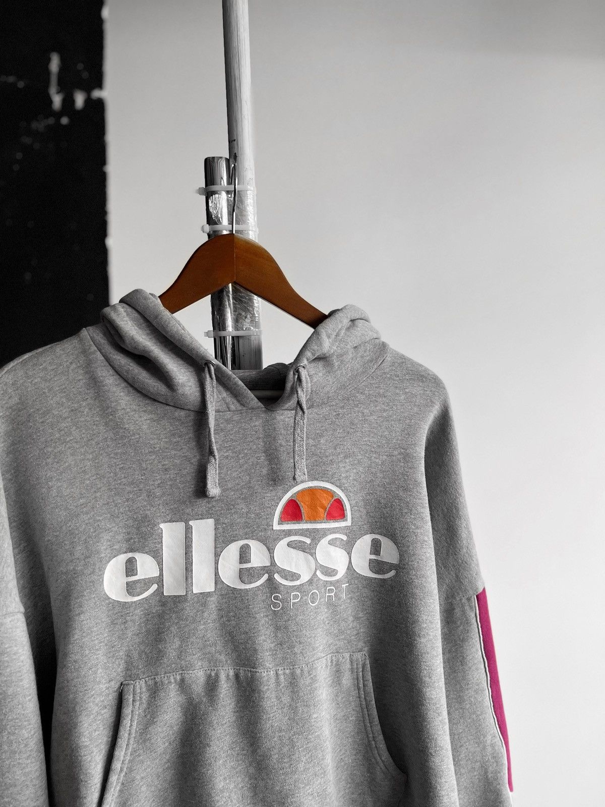 Designer × Ellesse Ellesse Sport Womens Gray Cropped Hoodie Long Sleeve Logo Size L / US 10 / IT 46 - 2 Thumbnail