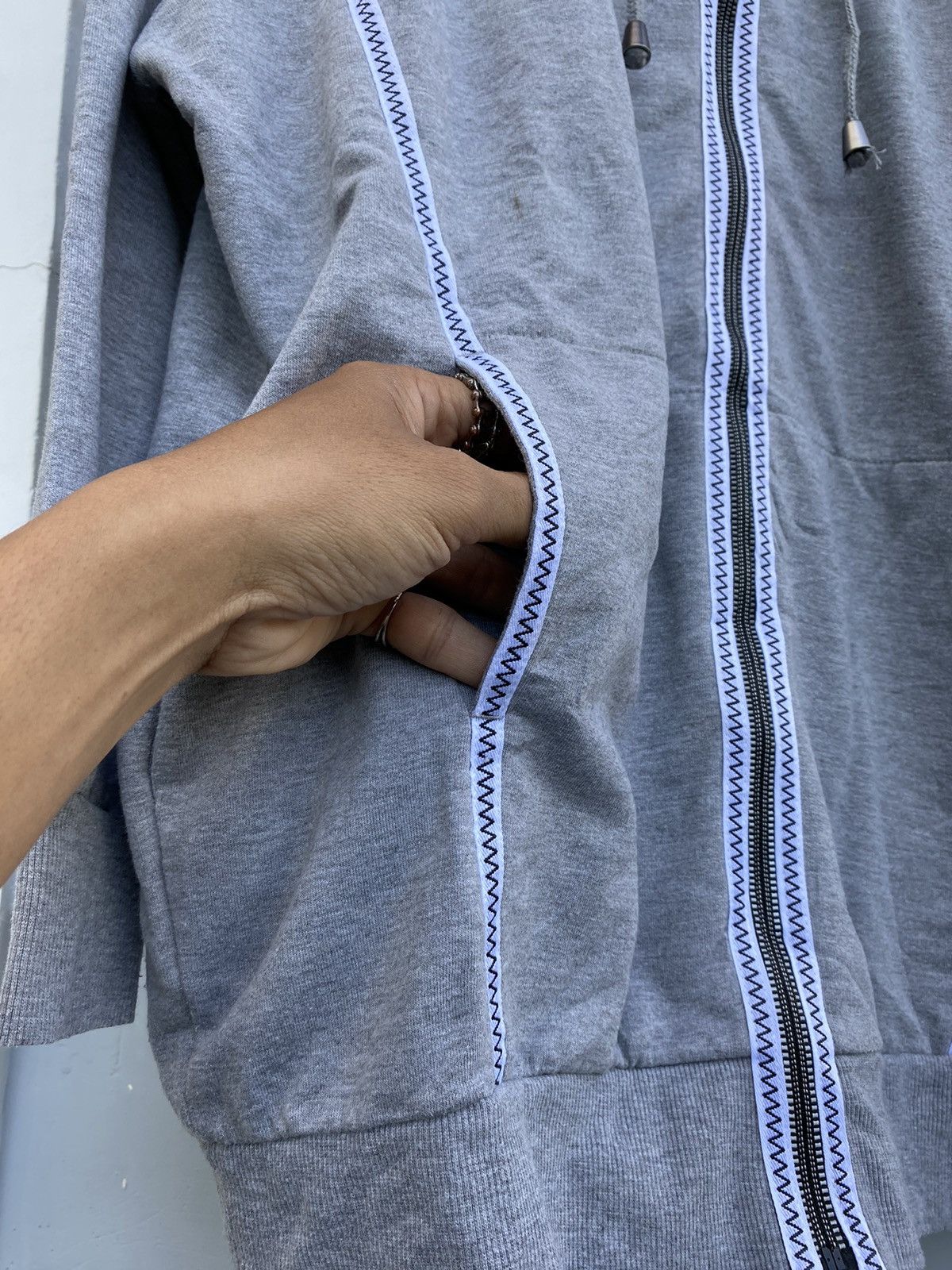 If Six Was Nine Kyoko Higa 2 Way 2 Side Hole & Hidden Hoodie to Sweatshirt Size L / US 10 / IT 46 - 14 Thumbnail