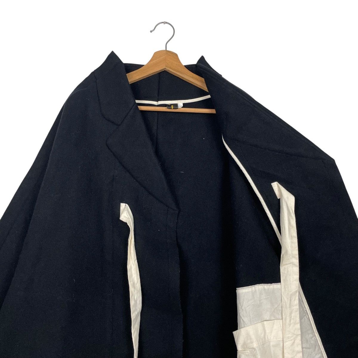 Comme des Garcons Comme Des Garcons Wool Cape Overcoat Size US S / EU 44-46 / 1 - 11 Thumbnail