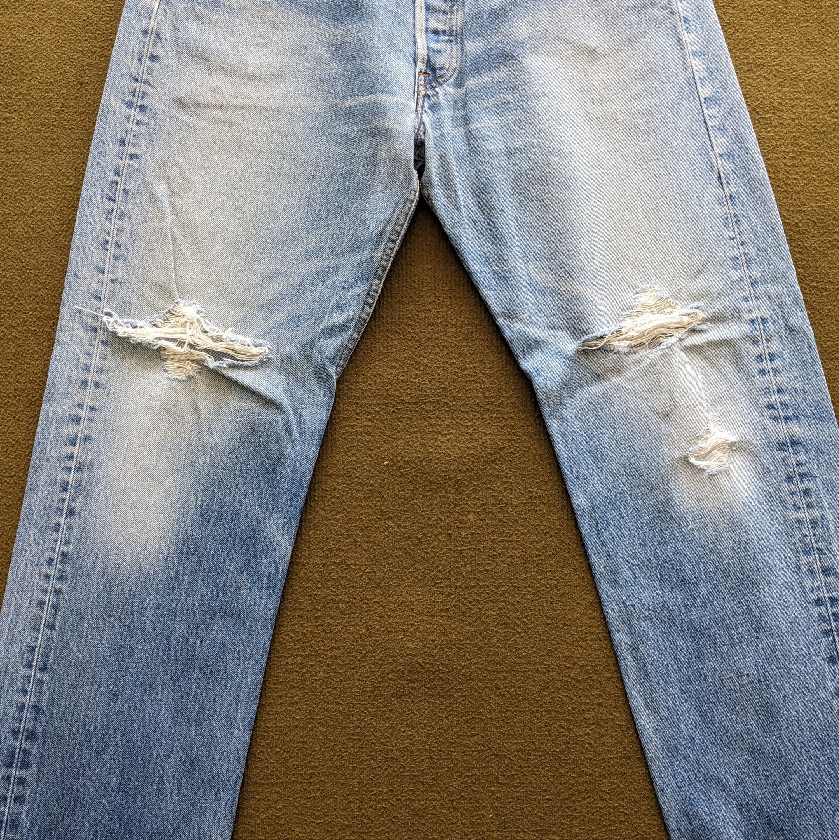 Vintage Vintage Levi's American Brand Denim Jeans Size US 32 / EU 48 - 2 Thumbnail