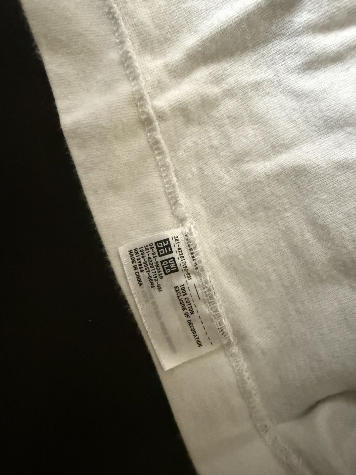Kaws × Uniqlo Kaws uniqlo Size US M / EU 48-50 / 2 - 4 Thumbnail