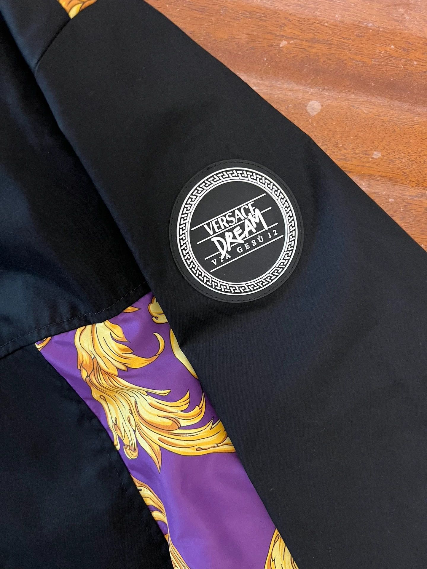 Versace Versace Classic Logo Paneled Jacket Size 44 (Fits 50) Size US S / EU 44-46 / 1 - 5 Thumbnail